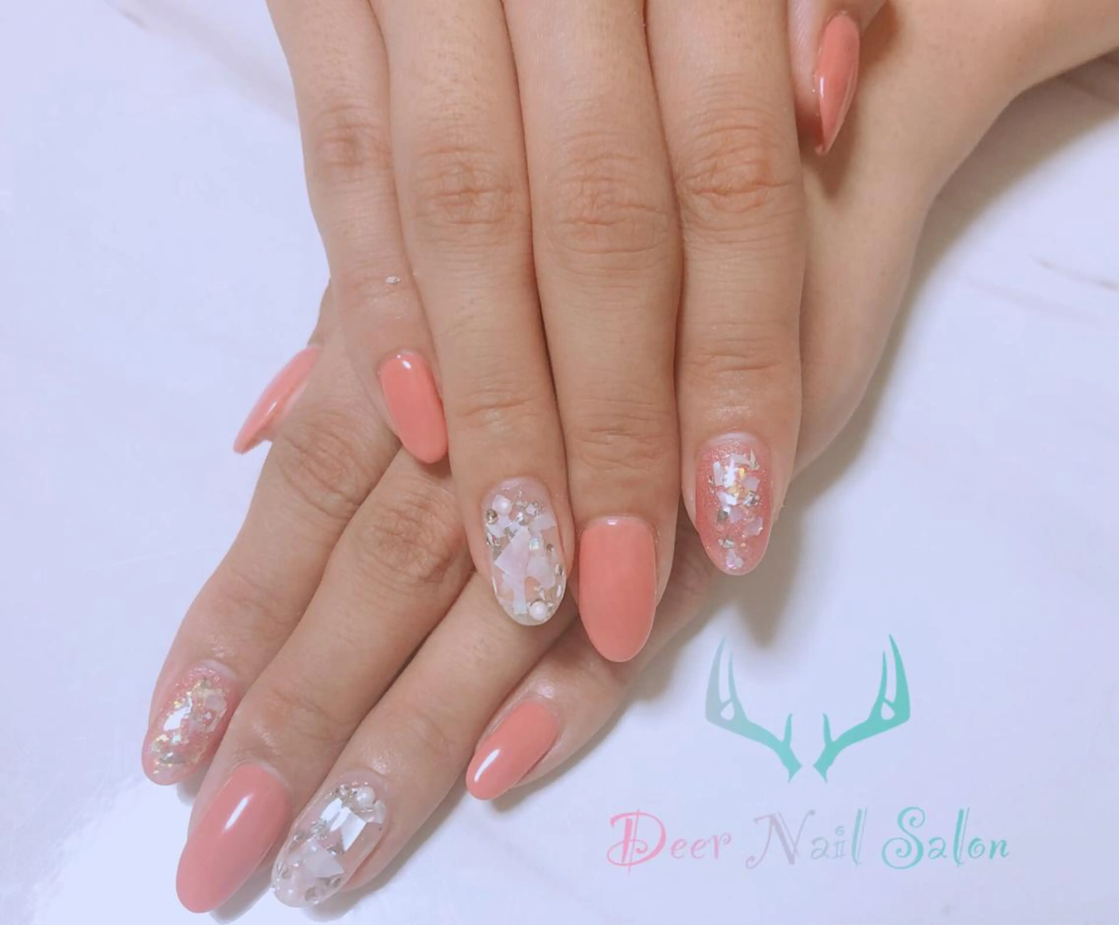 ネイル ハンドネイル ハンドケア Peachy 🍑のネイルデザイン