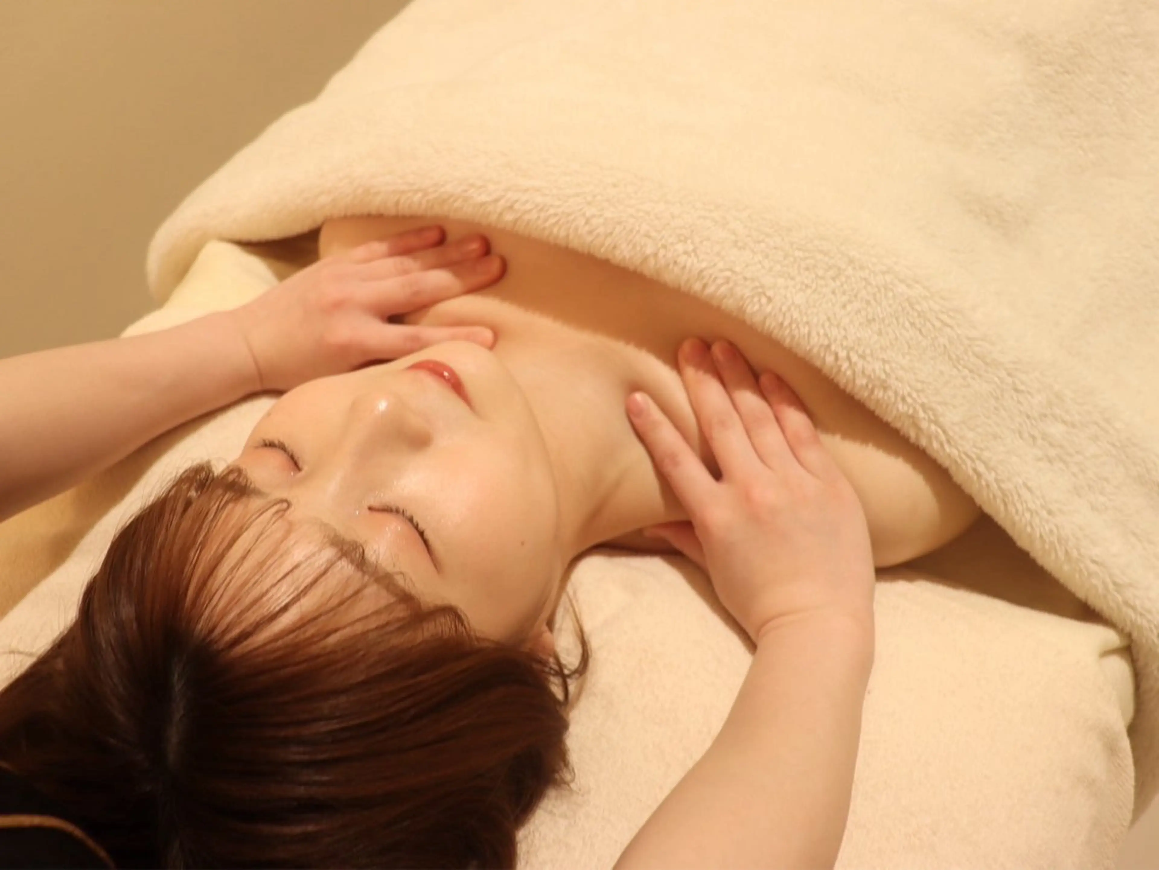 、 、‪‪のエステ・リラクイメージ