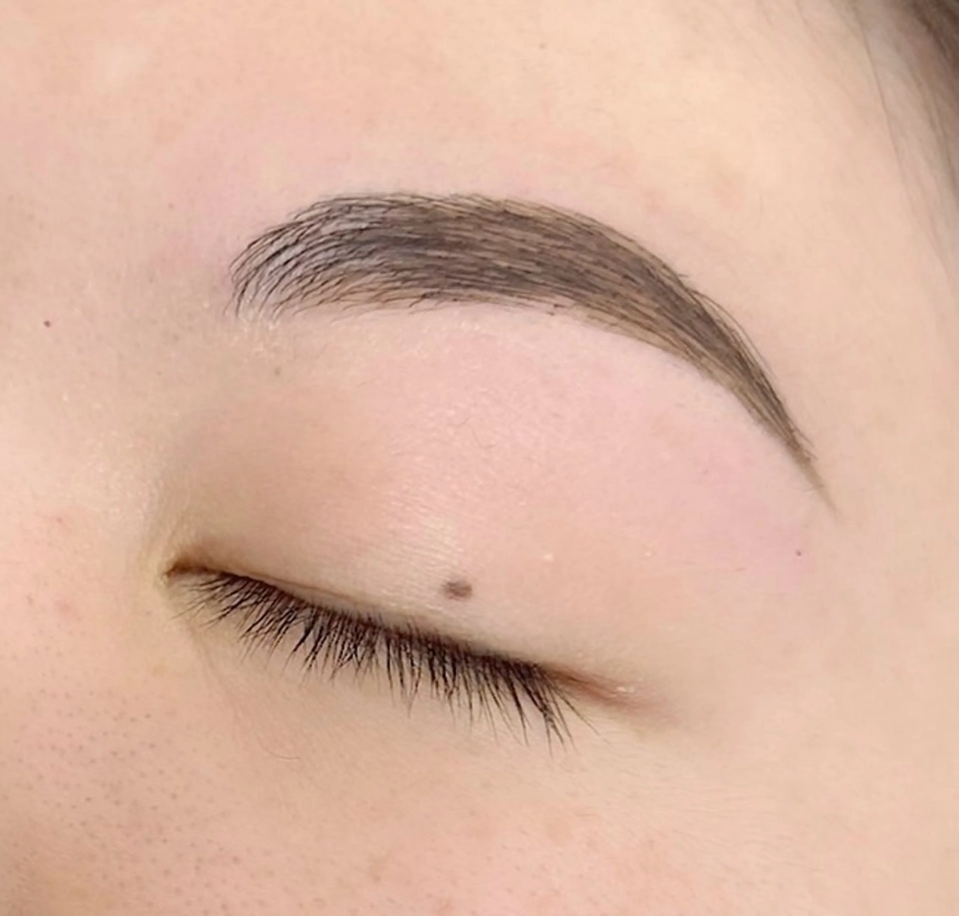 アイブロウ まつ毛パーマと眉毛の専門店BROW+新越谷店所属・BROW+新越谷店 nanamiのマツエク・マツパデザイン