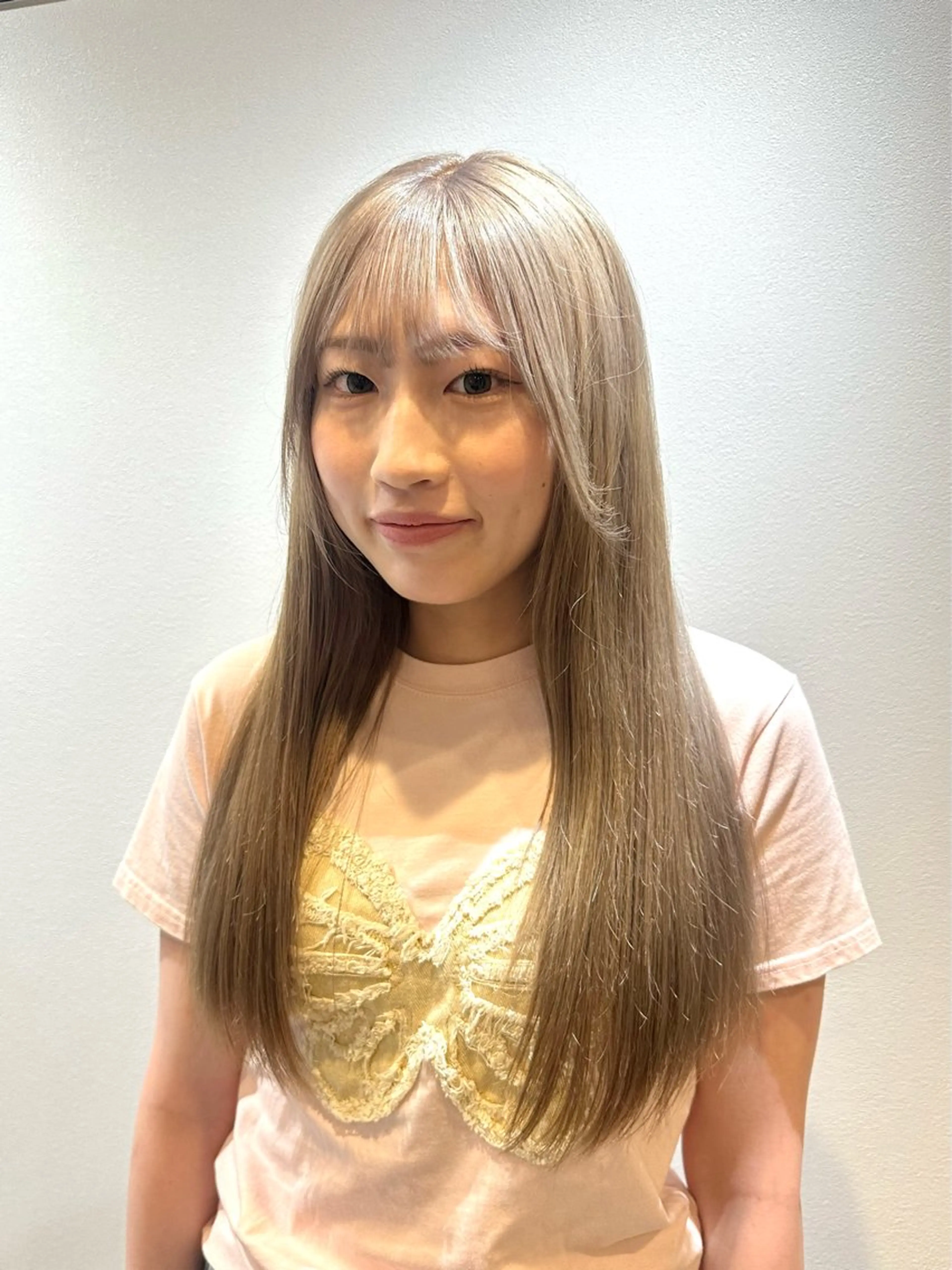 ロング カラー カット ヘアカラー トリートメント ハイトーン/ウルフ/ レイヤー/Asukaのヘアスタイル