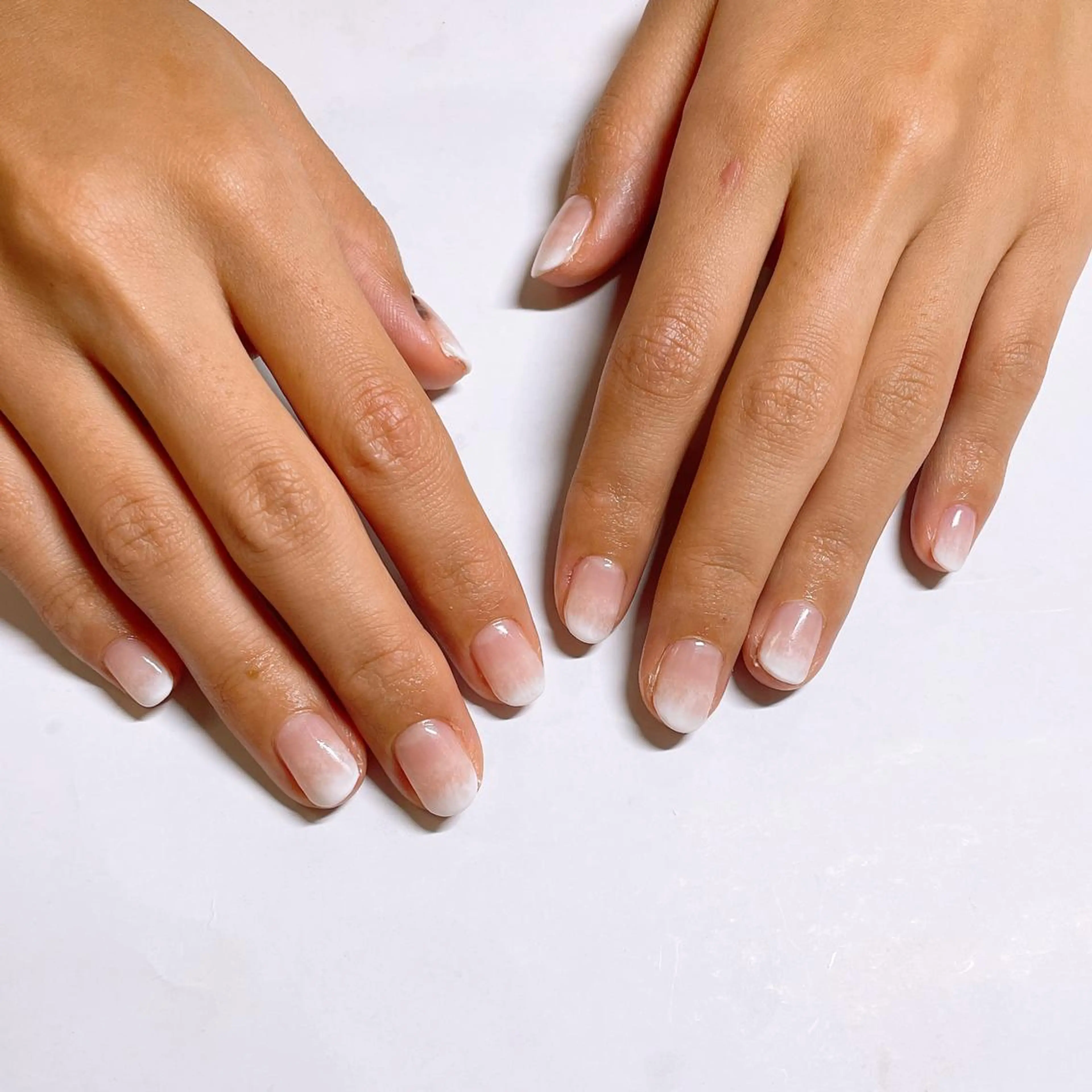 ネイル VIERU 🌈🎀💖のネイルデザイン