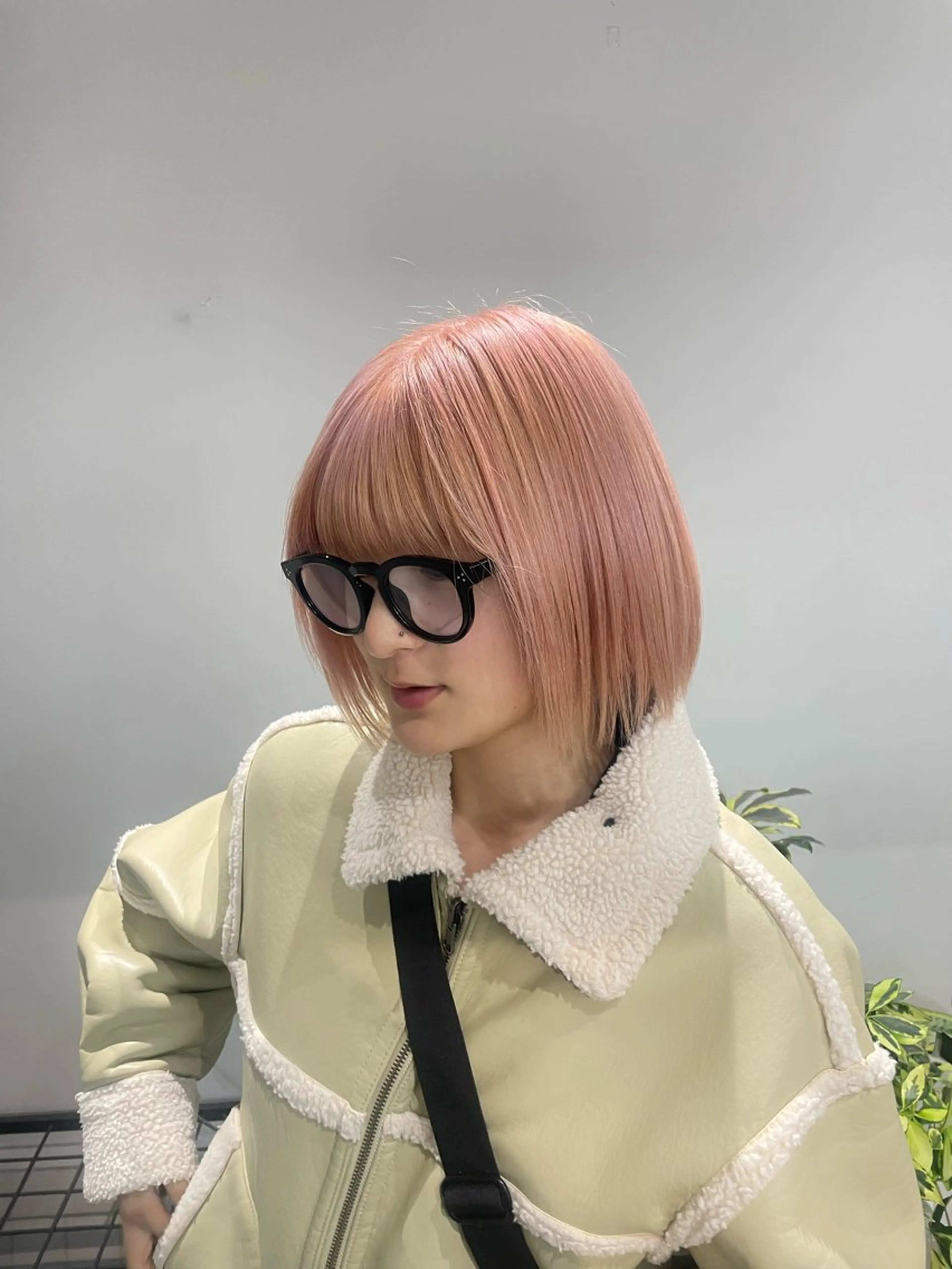 ショート カラー ヘアアレンジ ボブ/透明感ベージュ 🫧クルミ🌟のヘアスタイル