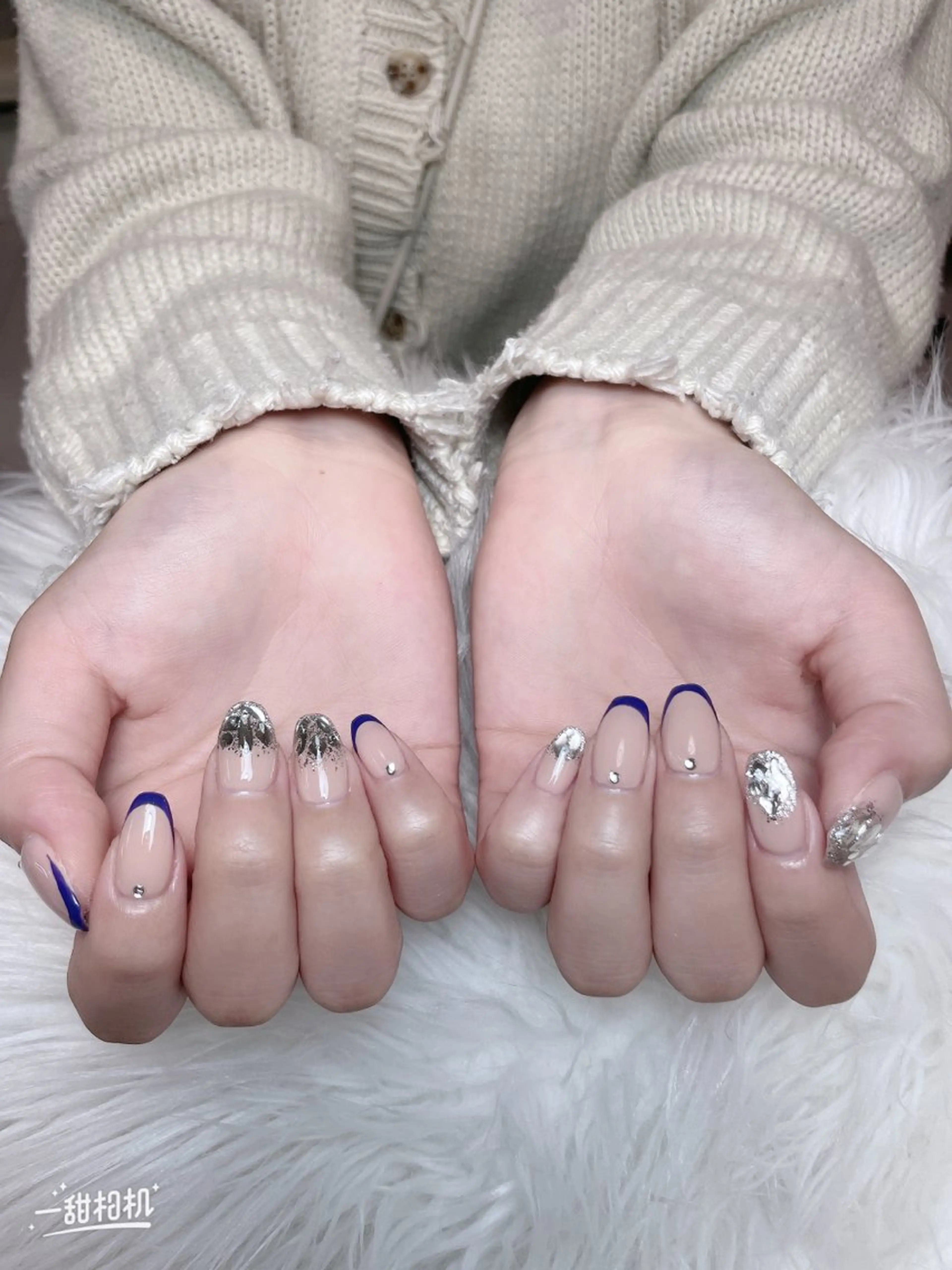 ネイル チークネイル 長さ出し フレンチネイル キラキラネイル ラメ(グリッター) ハンドネイル Vp ネイルのネイルデザイン