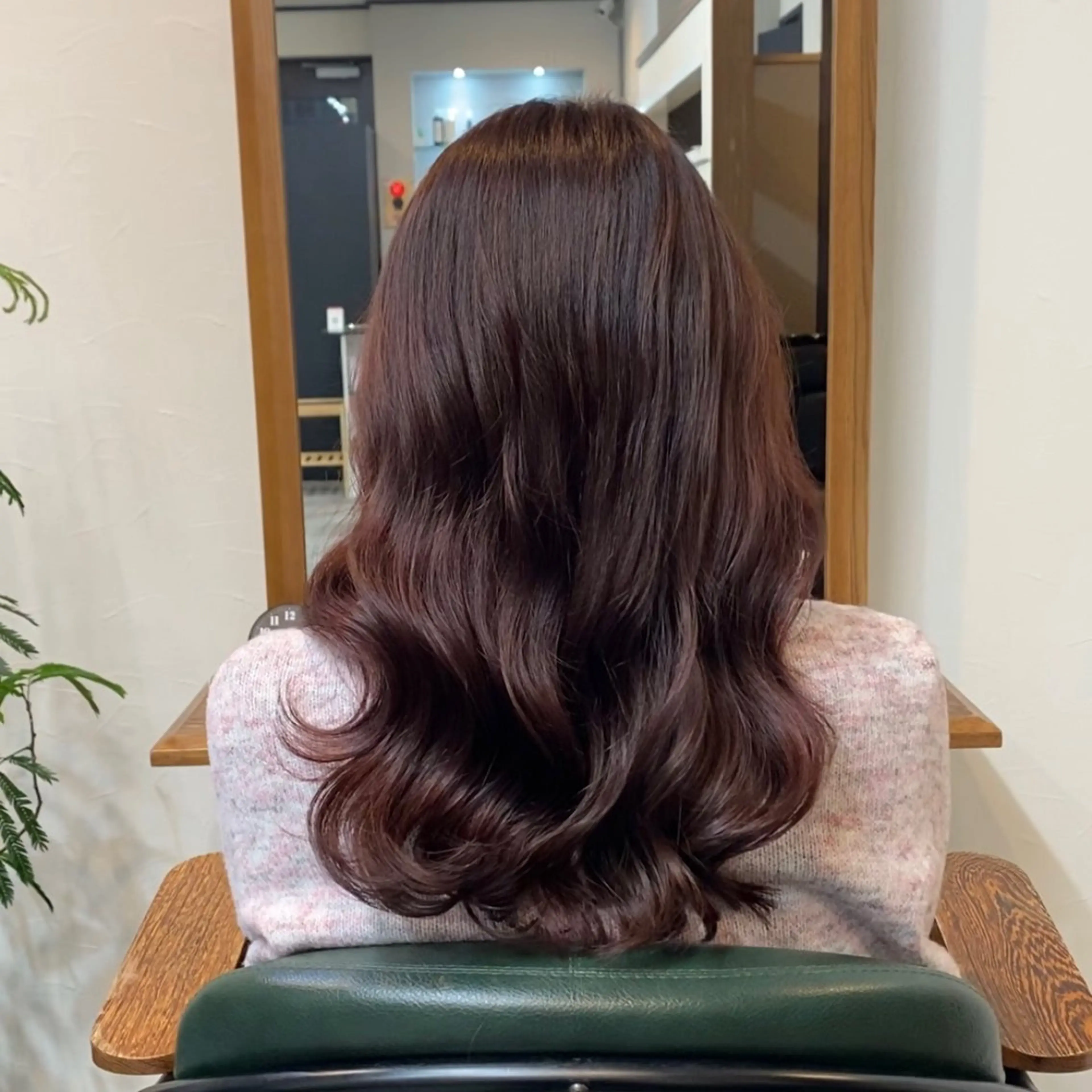 セミロング Arly所属・MARU🎀髪質改善 ×コテ巻き風パーマのヘアスタイル