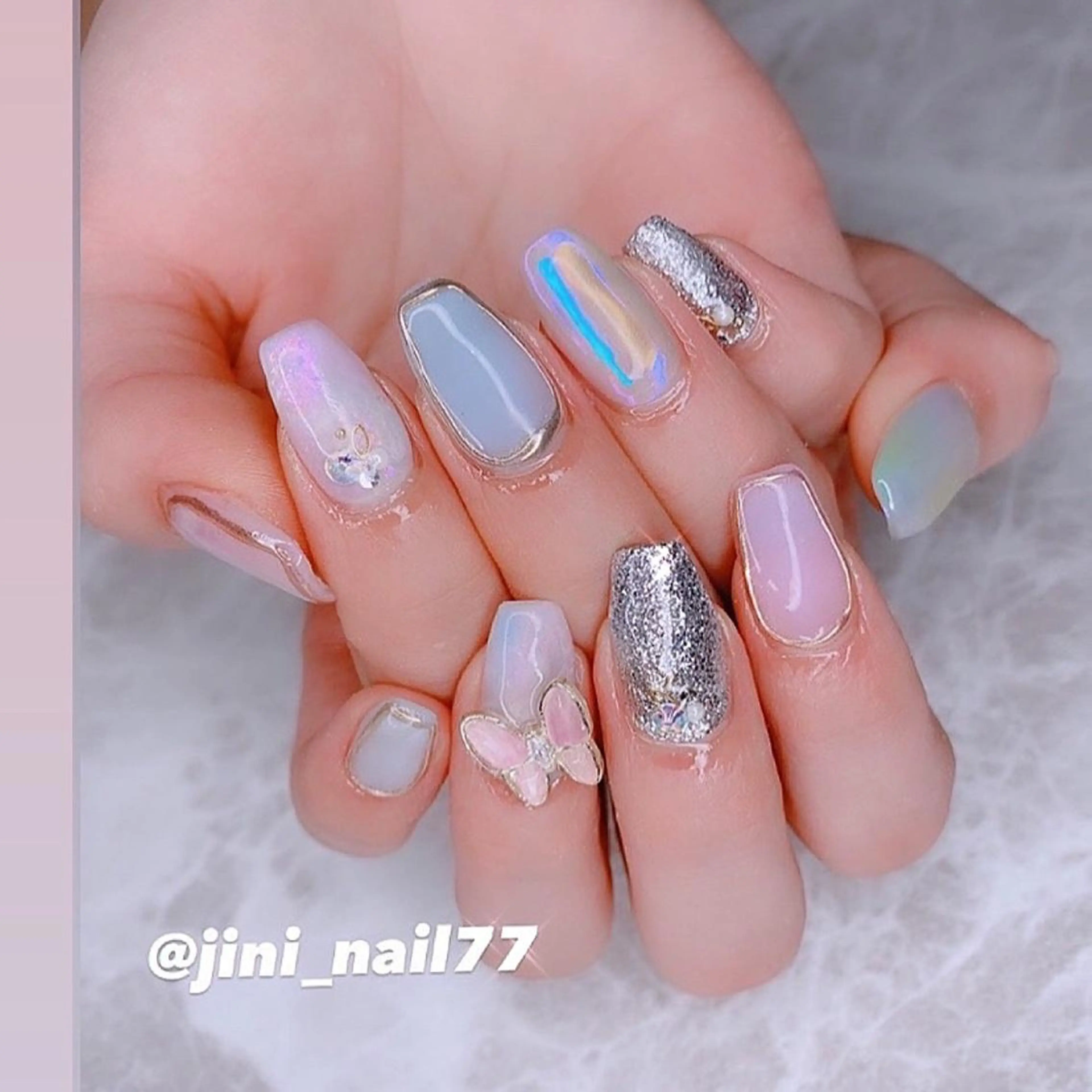 ネイル JINI NAIL所属・ジニ ネイルのネイルデザイン
