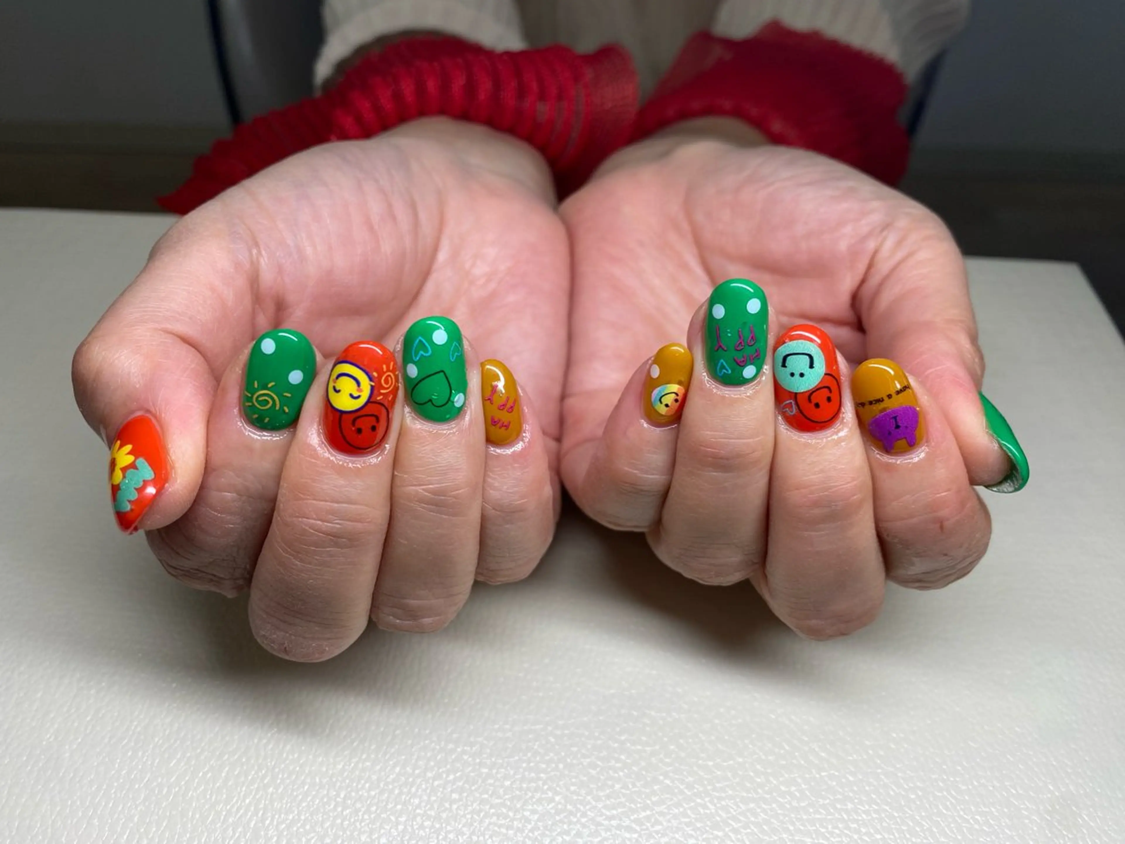 カラー 宇 田川のネイルデザイン