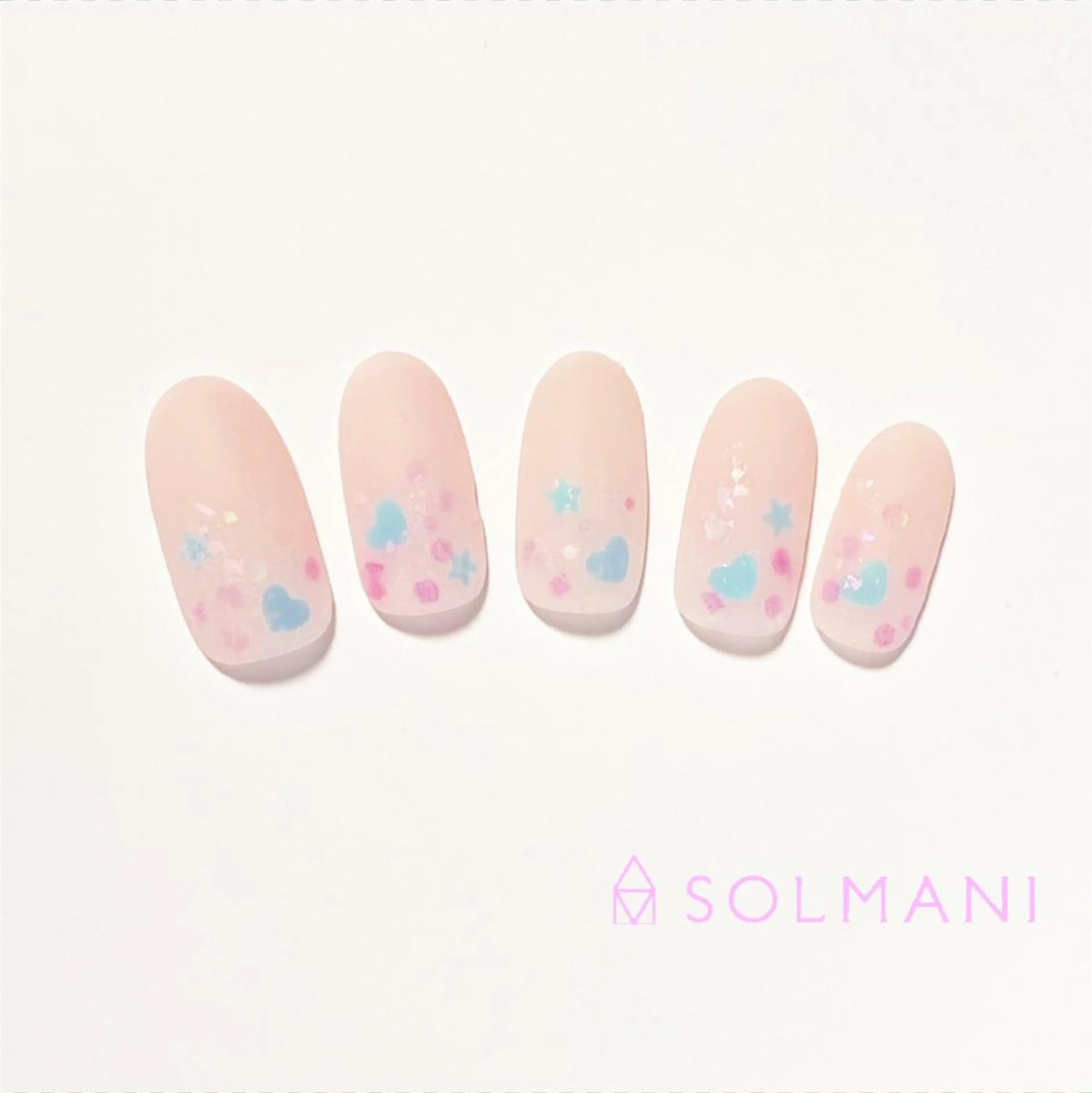 ネイル ホログラムネイル マットネイル SOLMANI 予約担当のネイルデザイン