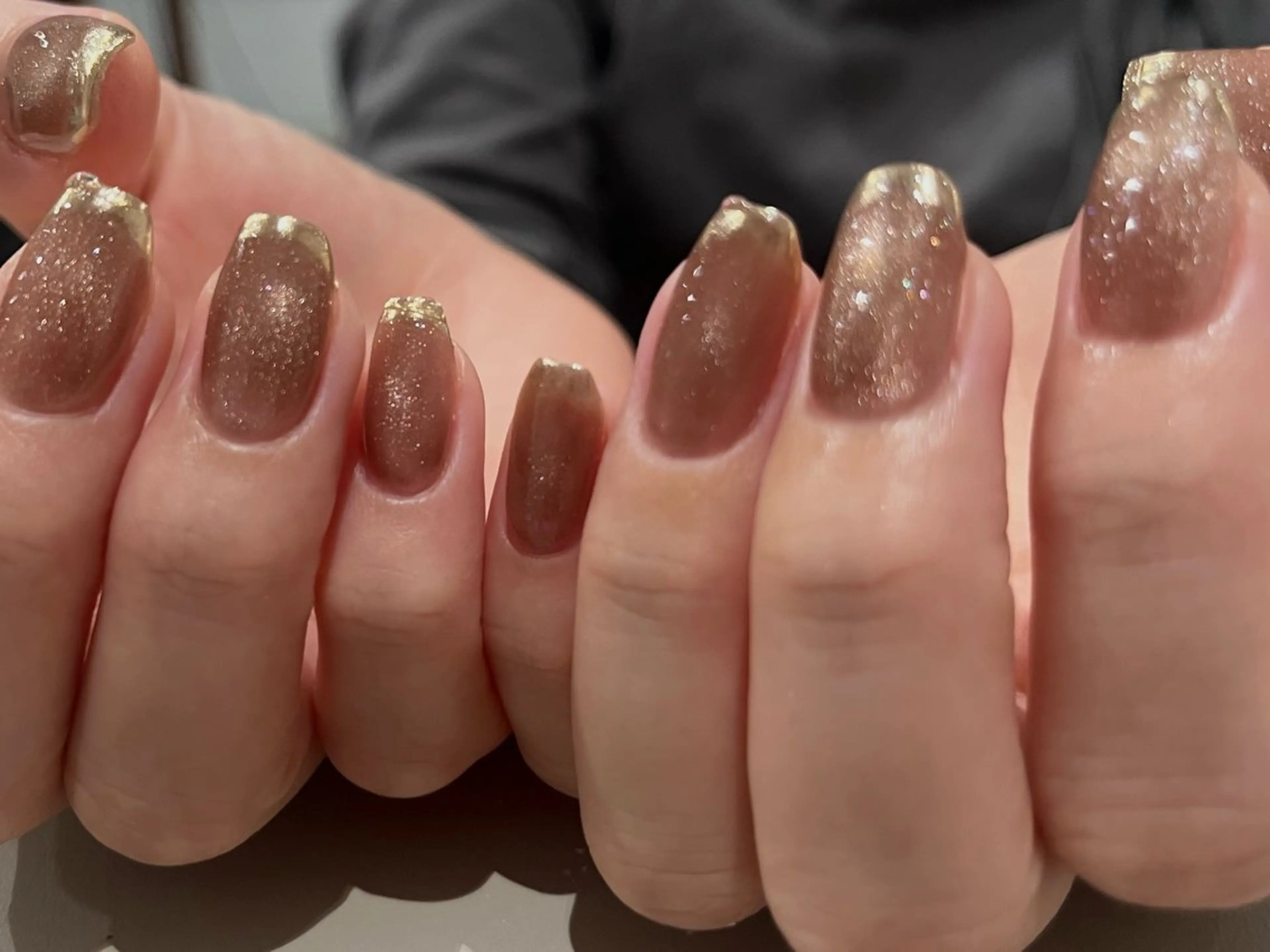 ネイル フレンチネイル マグネットネイル ミラーネイル ハンドネイル scré as Ételのネイルデザイン