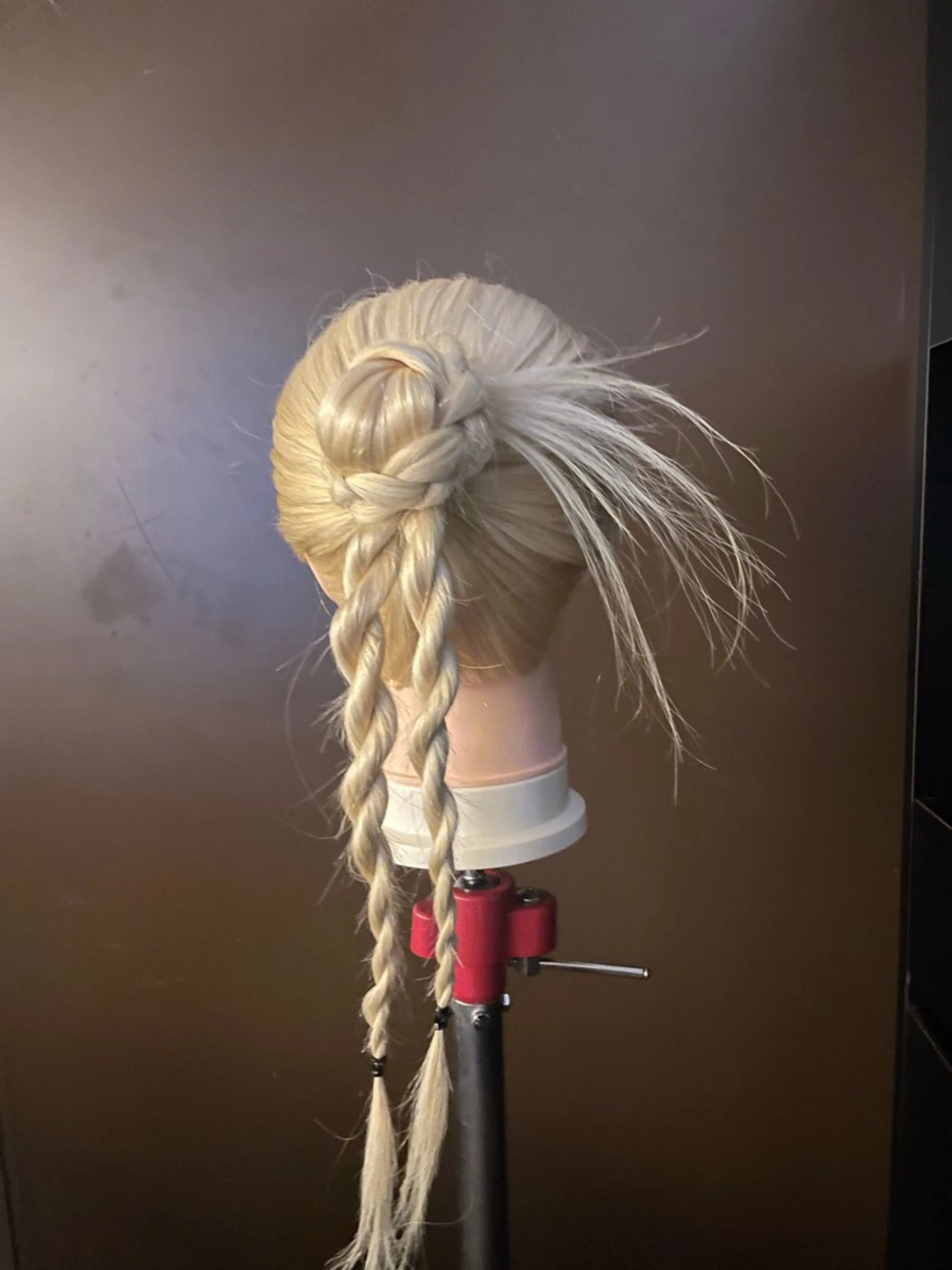 セミロング 青木 美樹の眉毛・アイブロウイメージ