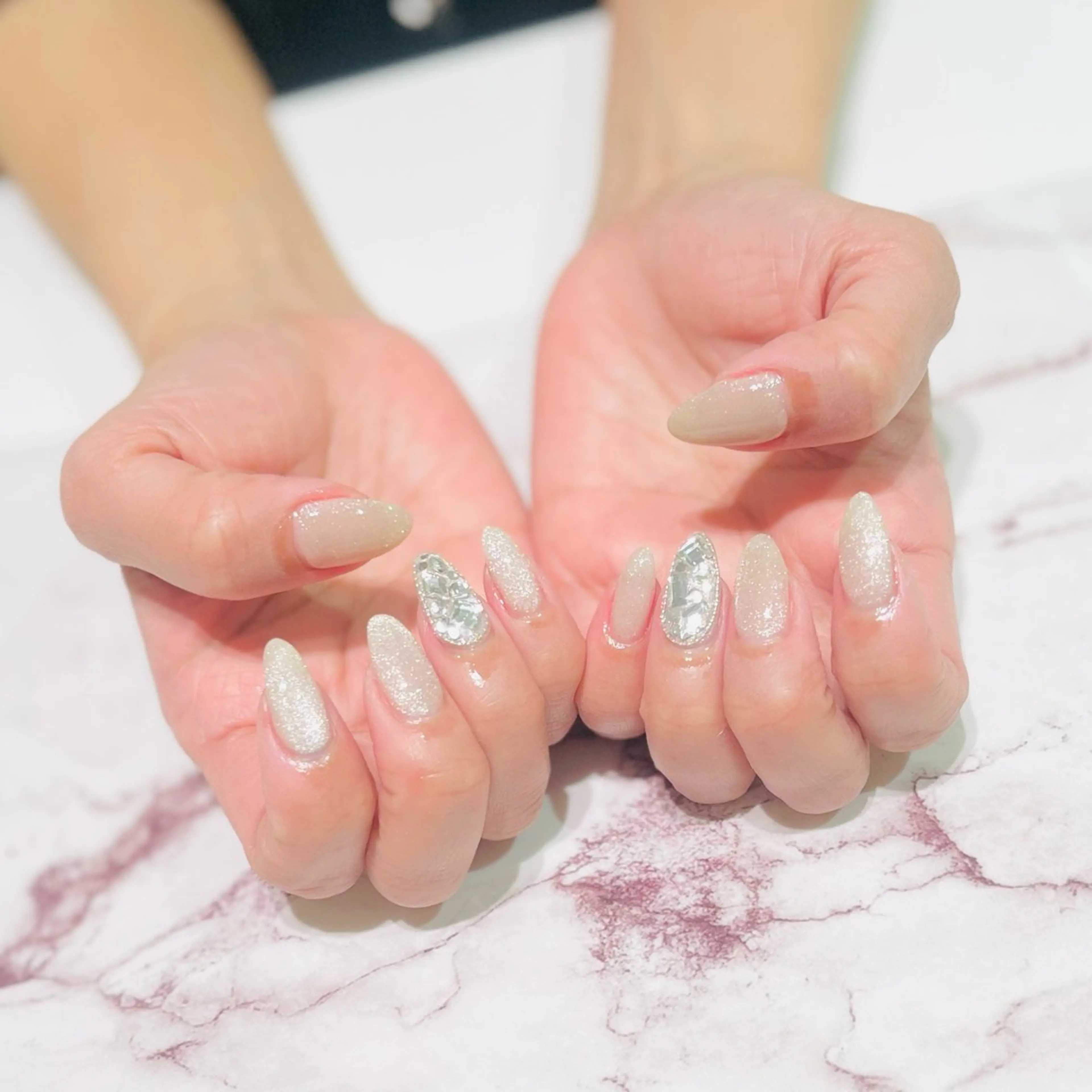 ネイル ハンドネイル Hair removal & Beauty salon Produce by Lucia所属・nail salon Luciaのネイルデザイン