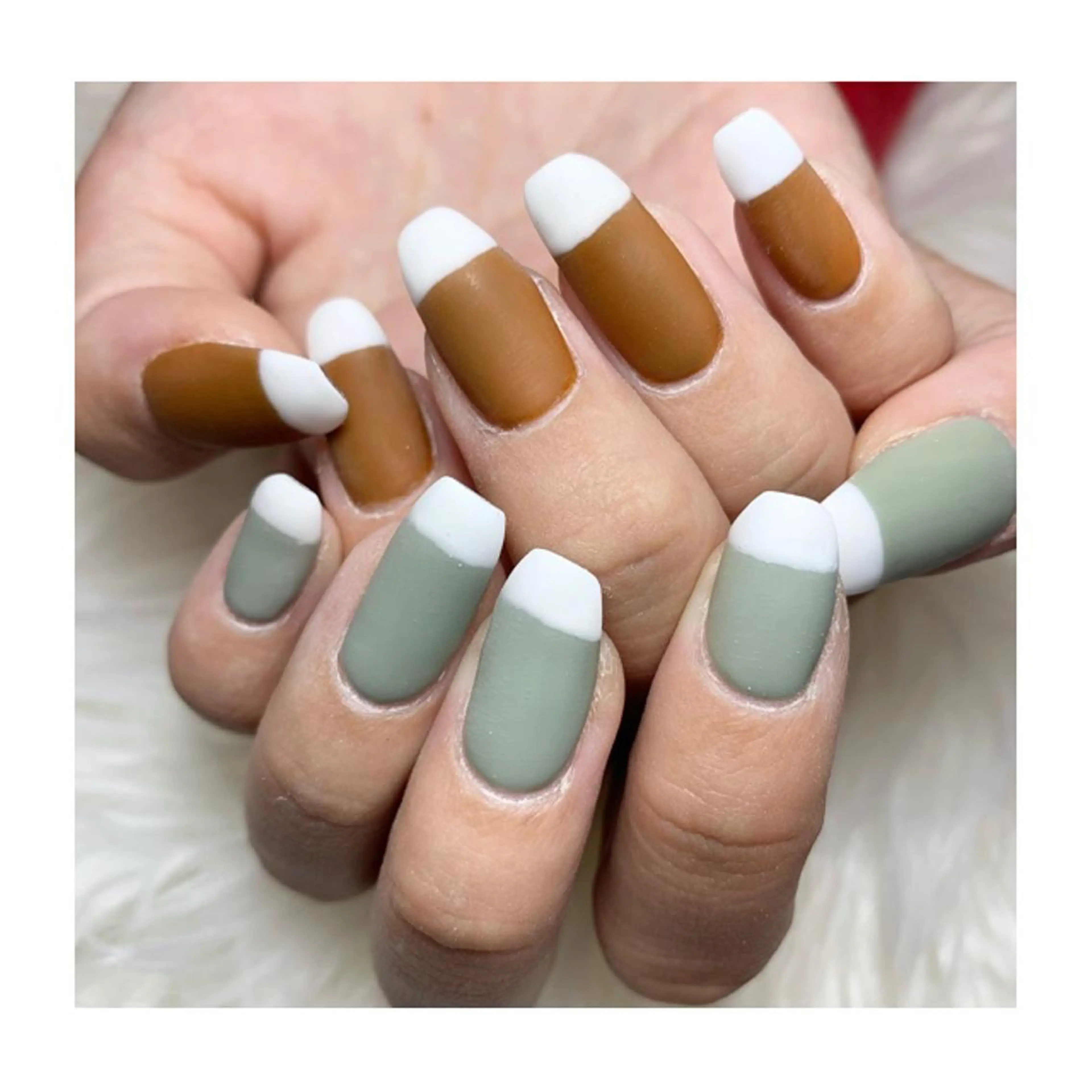 ネイル 駒月 明日香の眉毛・アイブロウイメージ