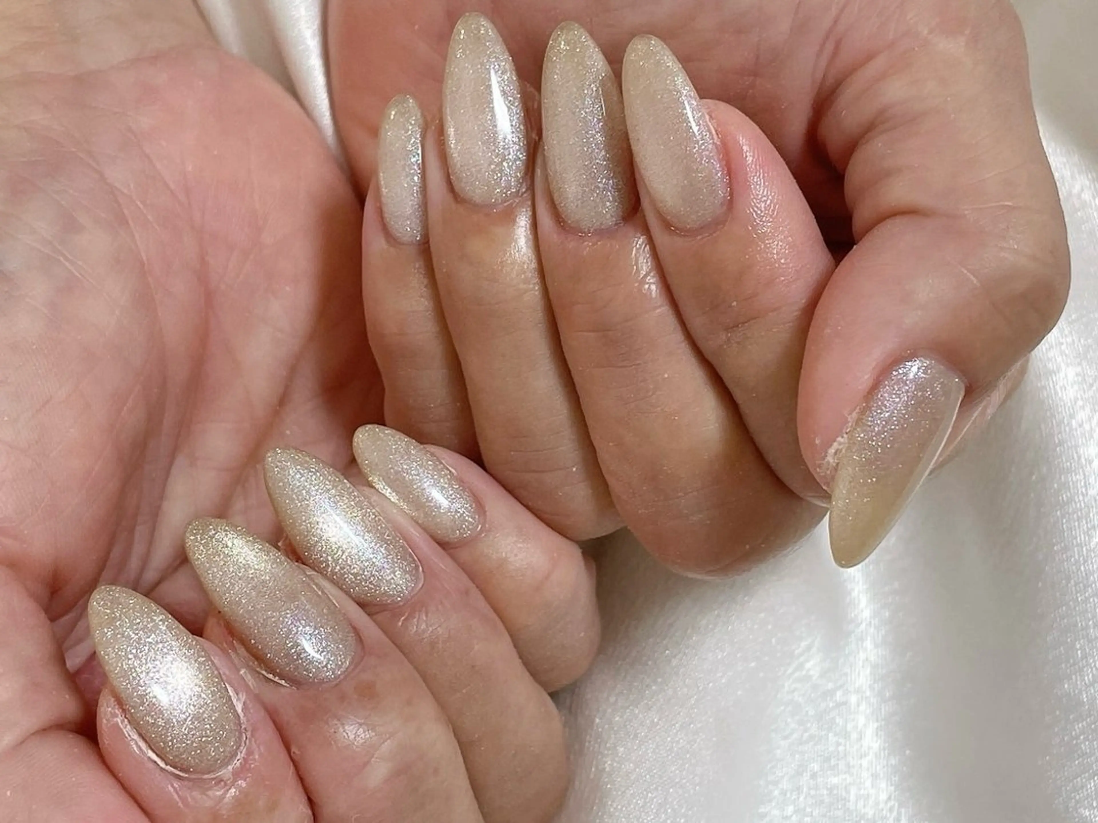 ネイル オーロラネイル 桜ネイル フラッシュネイル フラッシュマグ フラワーネイル ハンドネイル mogunail &blowのネイルデザイン