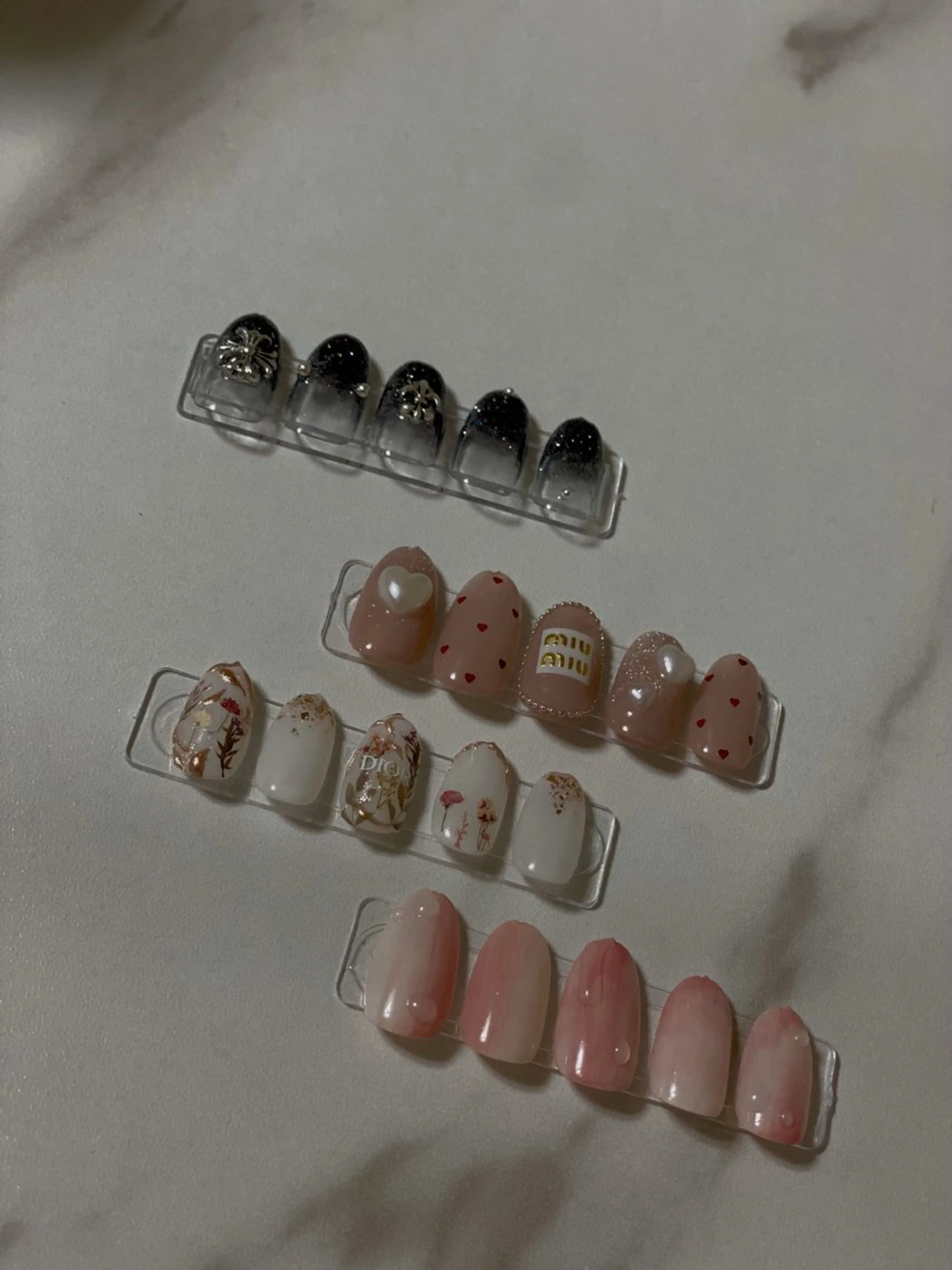 ネイル n o q r m. n a c h iのネイルデザイン