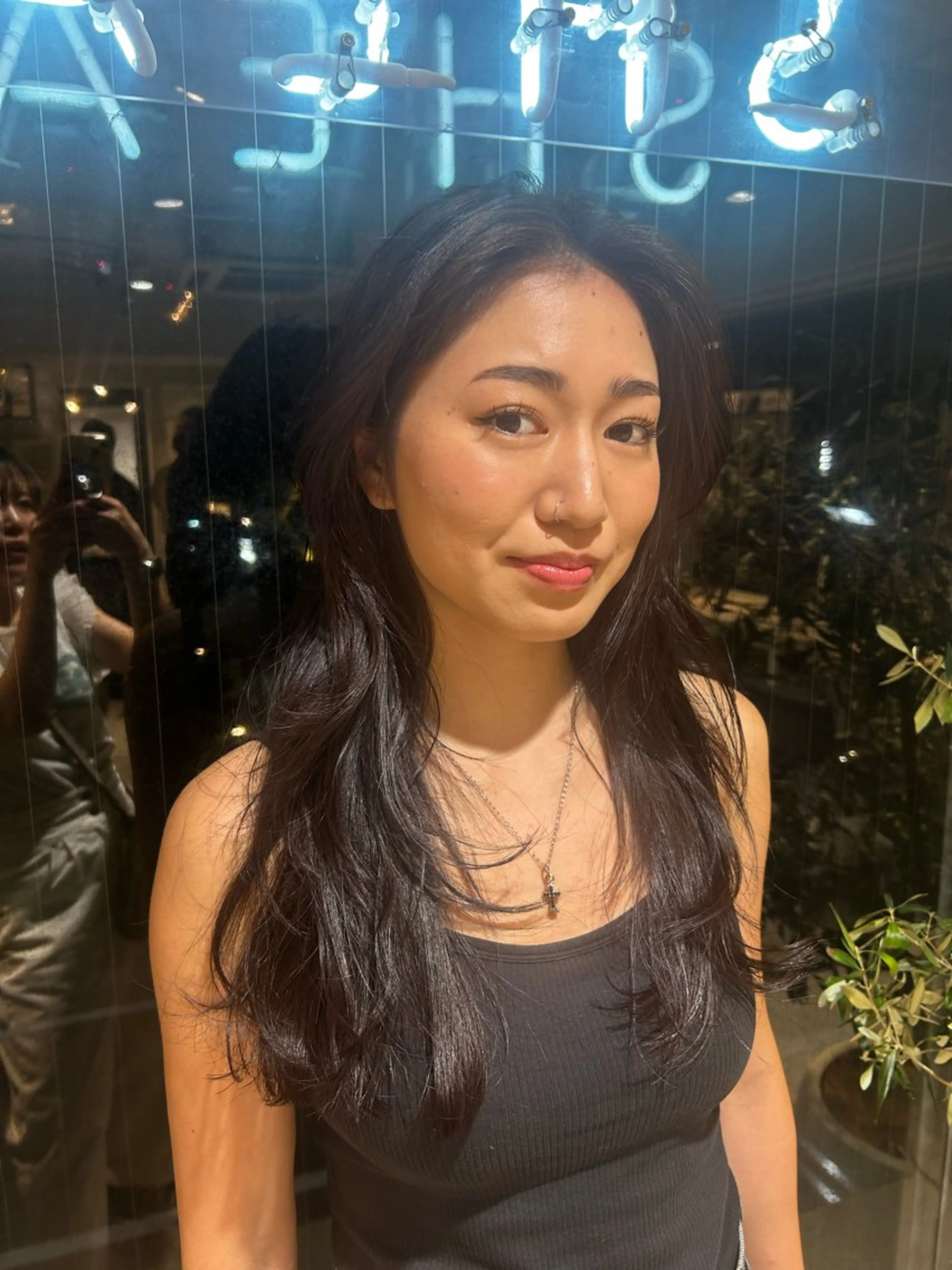 ロング かきあげバング レイヤーカット SHEA.aoyama所属・似合わせカット 奥村陽花のヘアスタイル