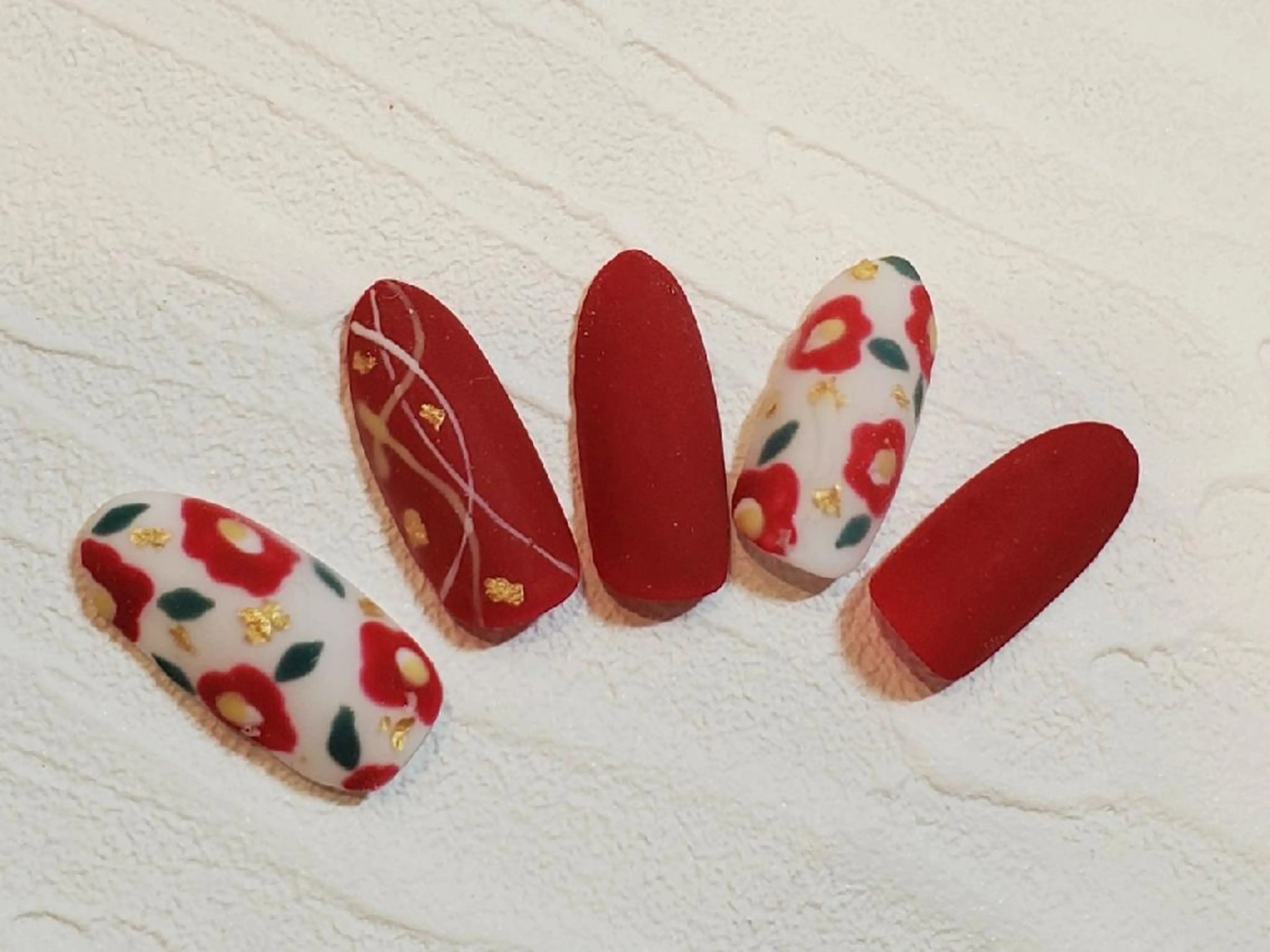 ネイル B.care自由ヶ丘所属・早坂  のネイルデザイン