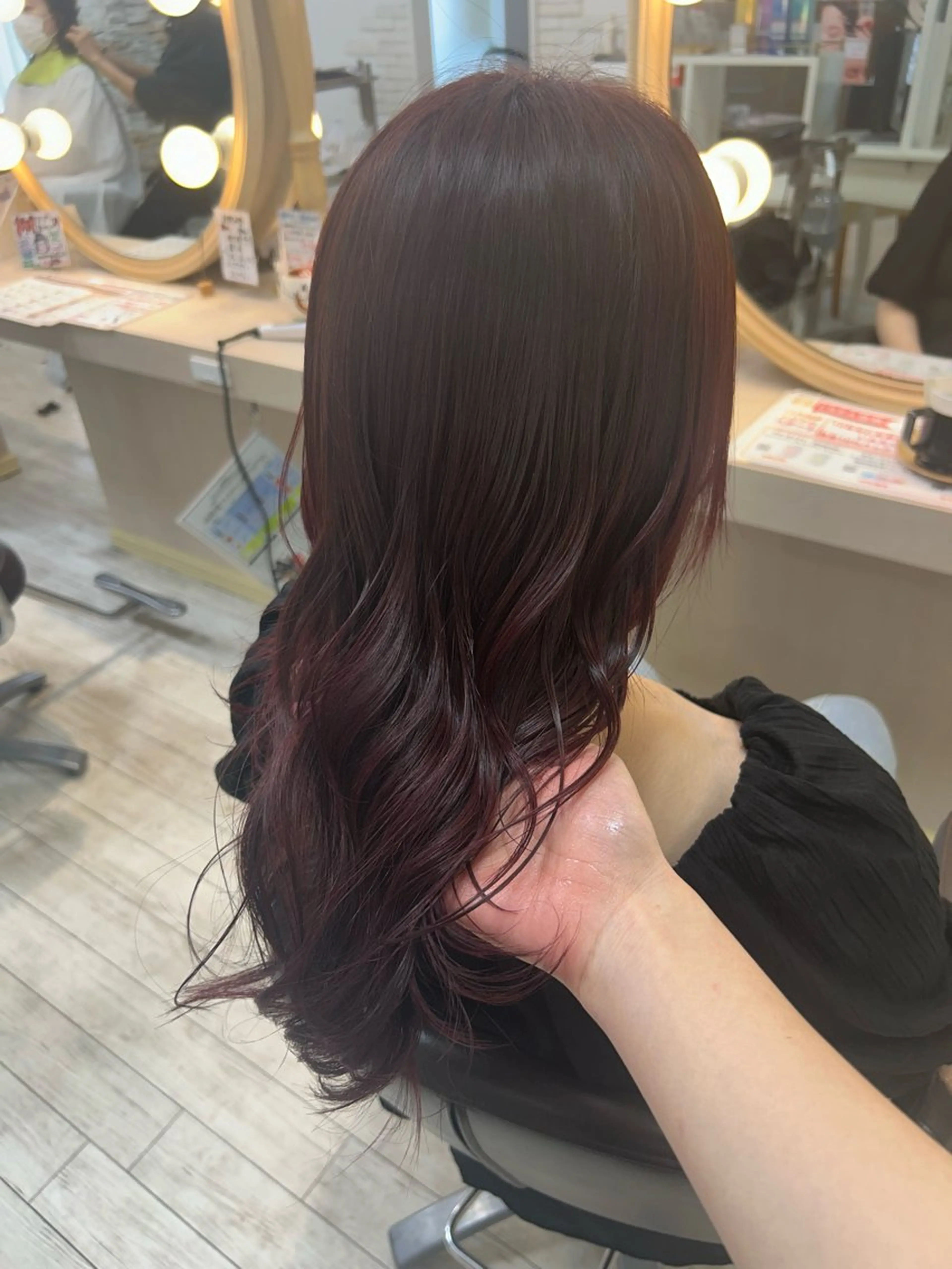 カラー レッドカラー ヘアカラー やまもと ほなみのヘアスタイル
