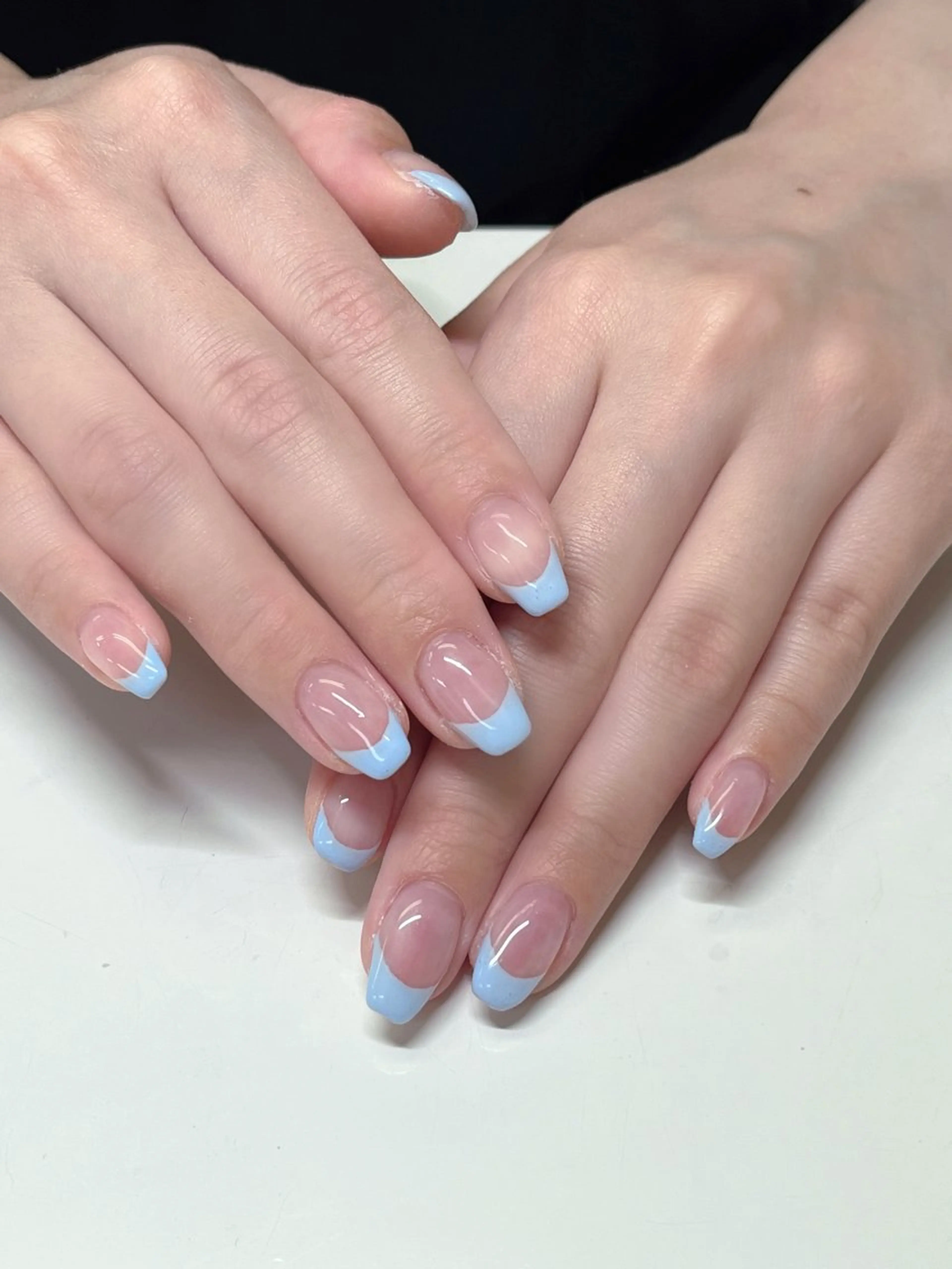 ネイル フレンチネイル ネイルサロンアジアン池袋店所属・林 夏萌のネイルデザイン