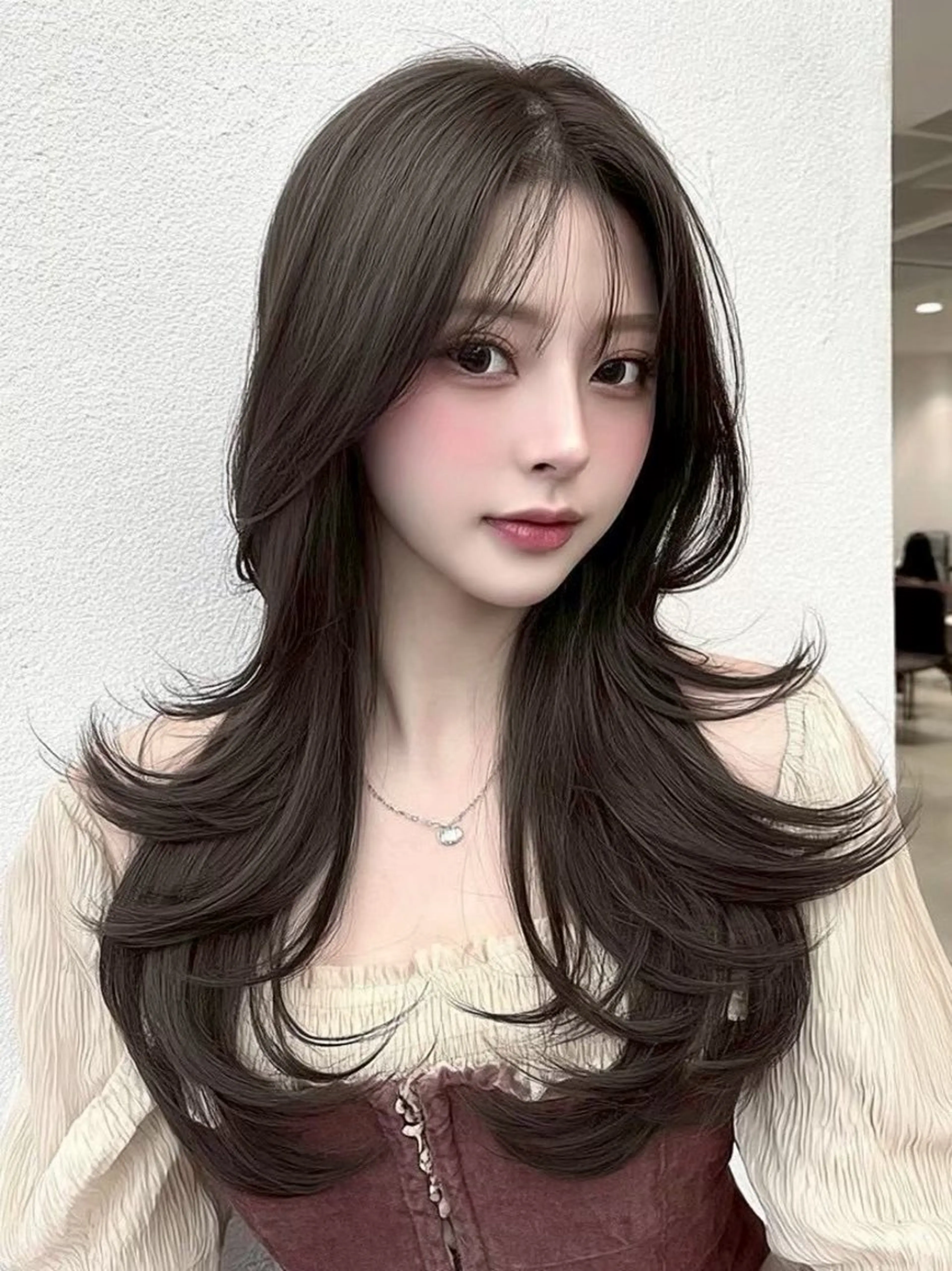 ロング カラー 鍋島 美華のヘアスタイル