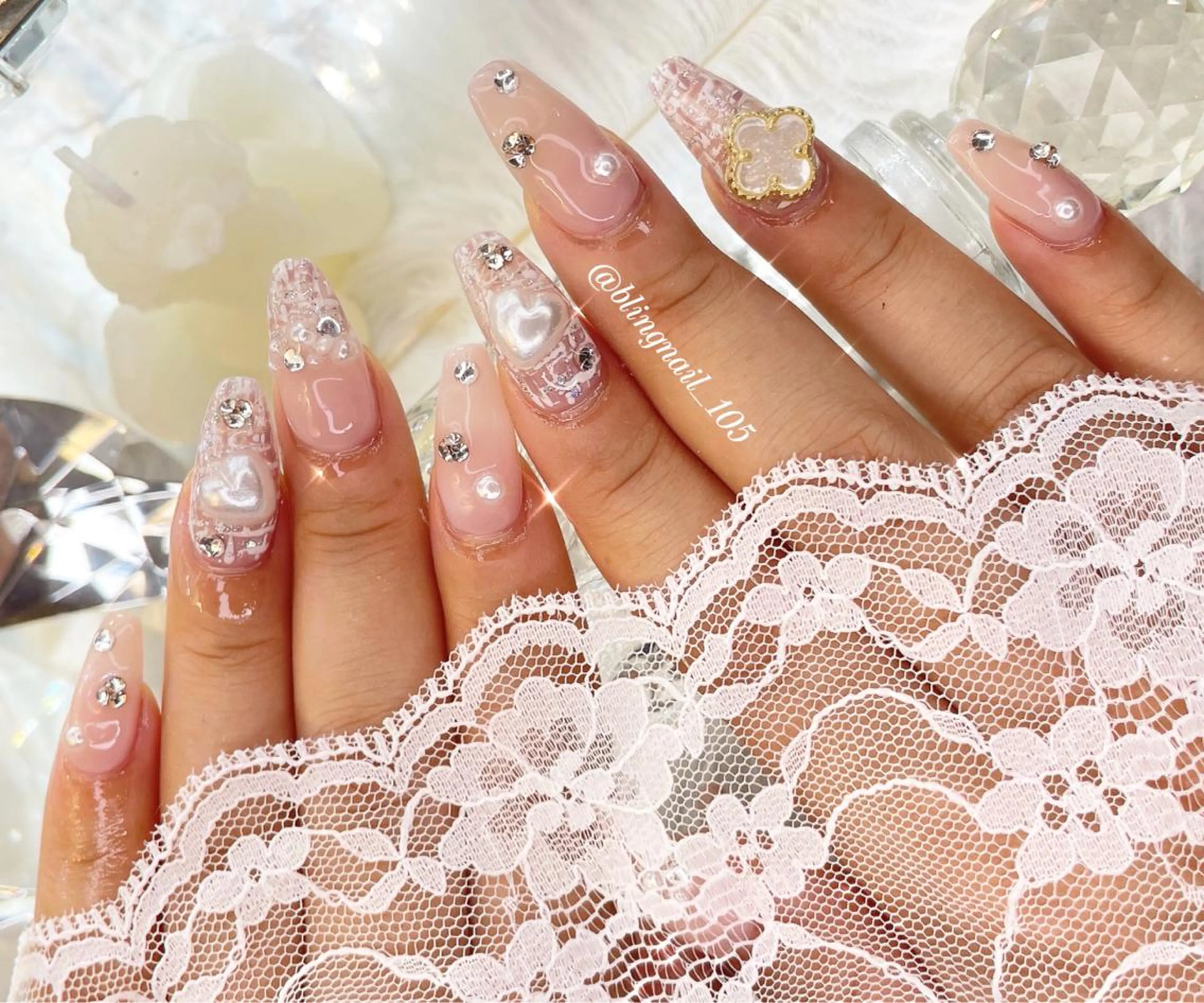 ネイル 23時まで❤︎韓国、 ワンホンネイルのネイルデザイン