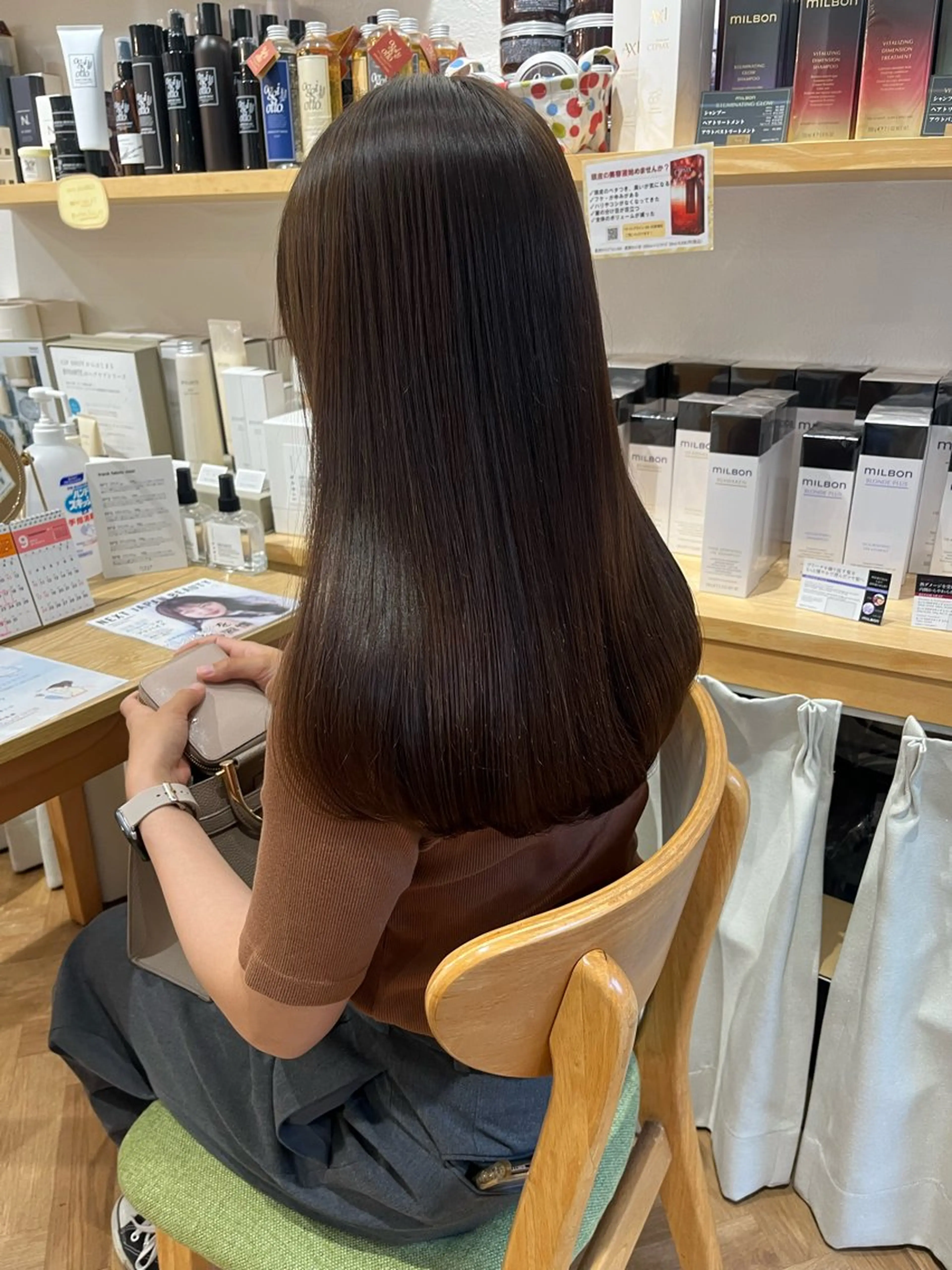 セミロング カラー ヘアアレンジ merc. 🩵妹尾杏菜のヘアスタイル