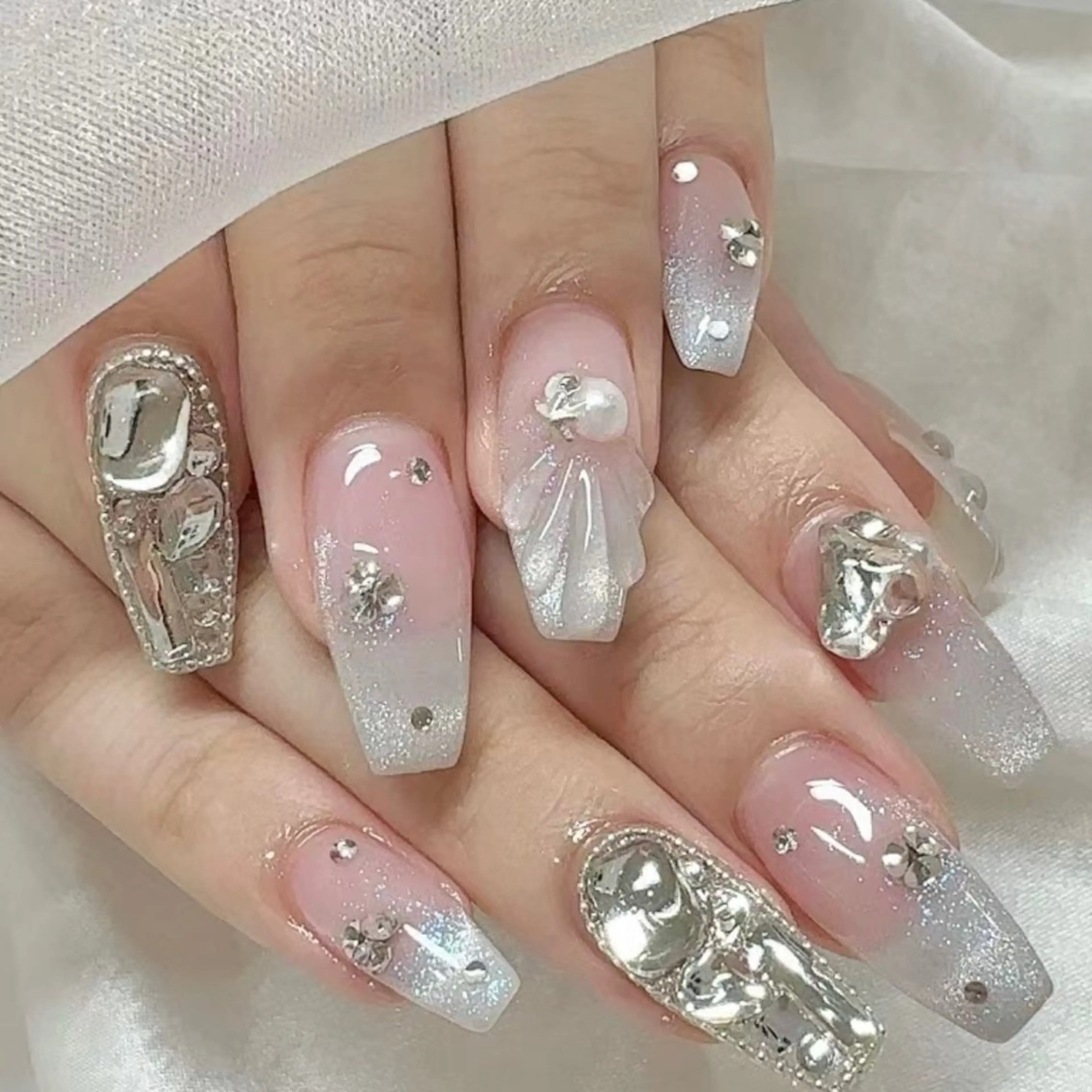ネイル ハンドネイル Trend Nail シルフのネイルデザイン