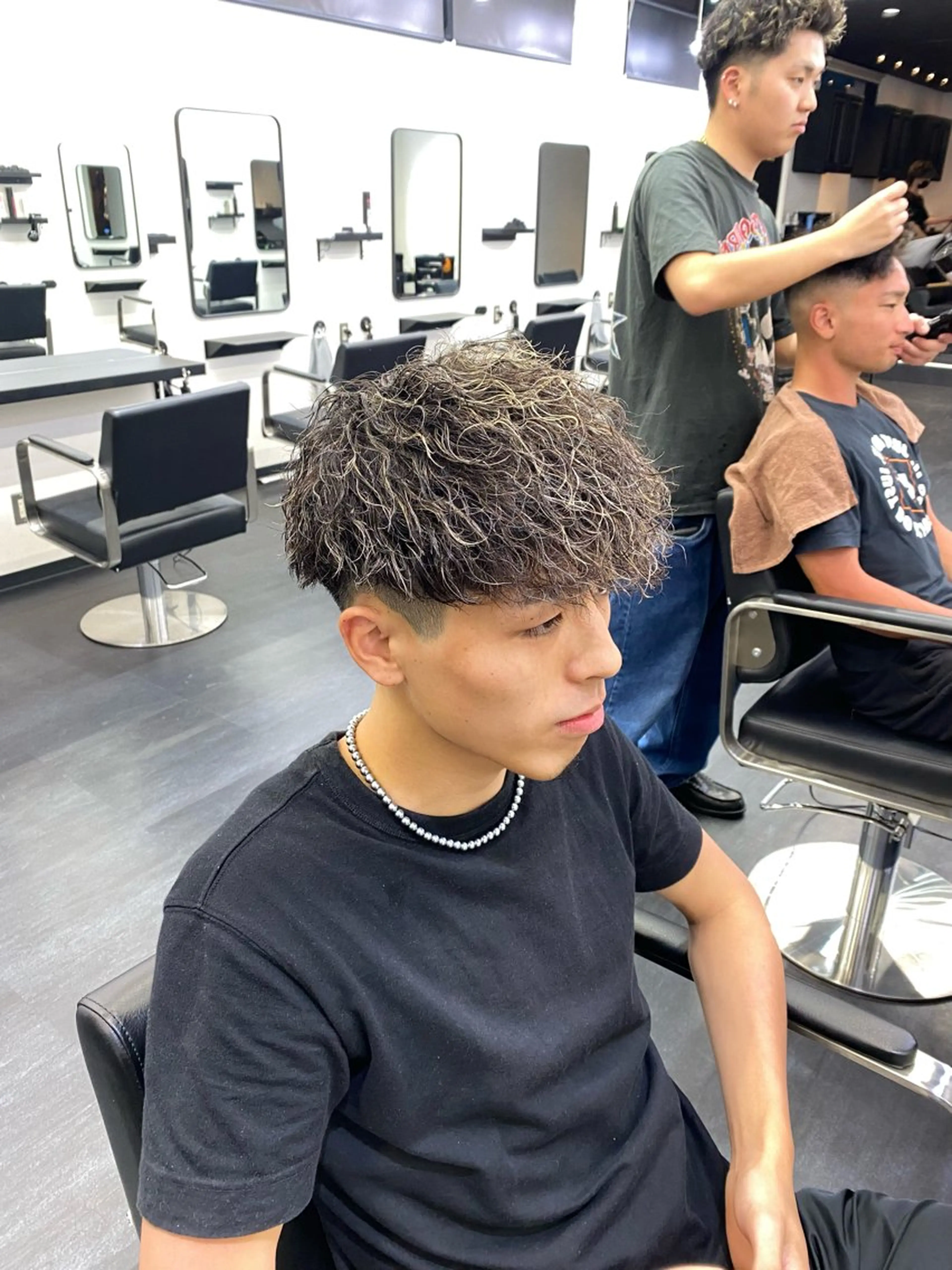 カラー パーマ メンズ メンズハイライト メンズパーマ ハイライトカラー 🦁メンズ神特化🦁 12月限定/隆太郎のヘアスタイル