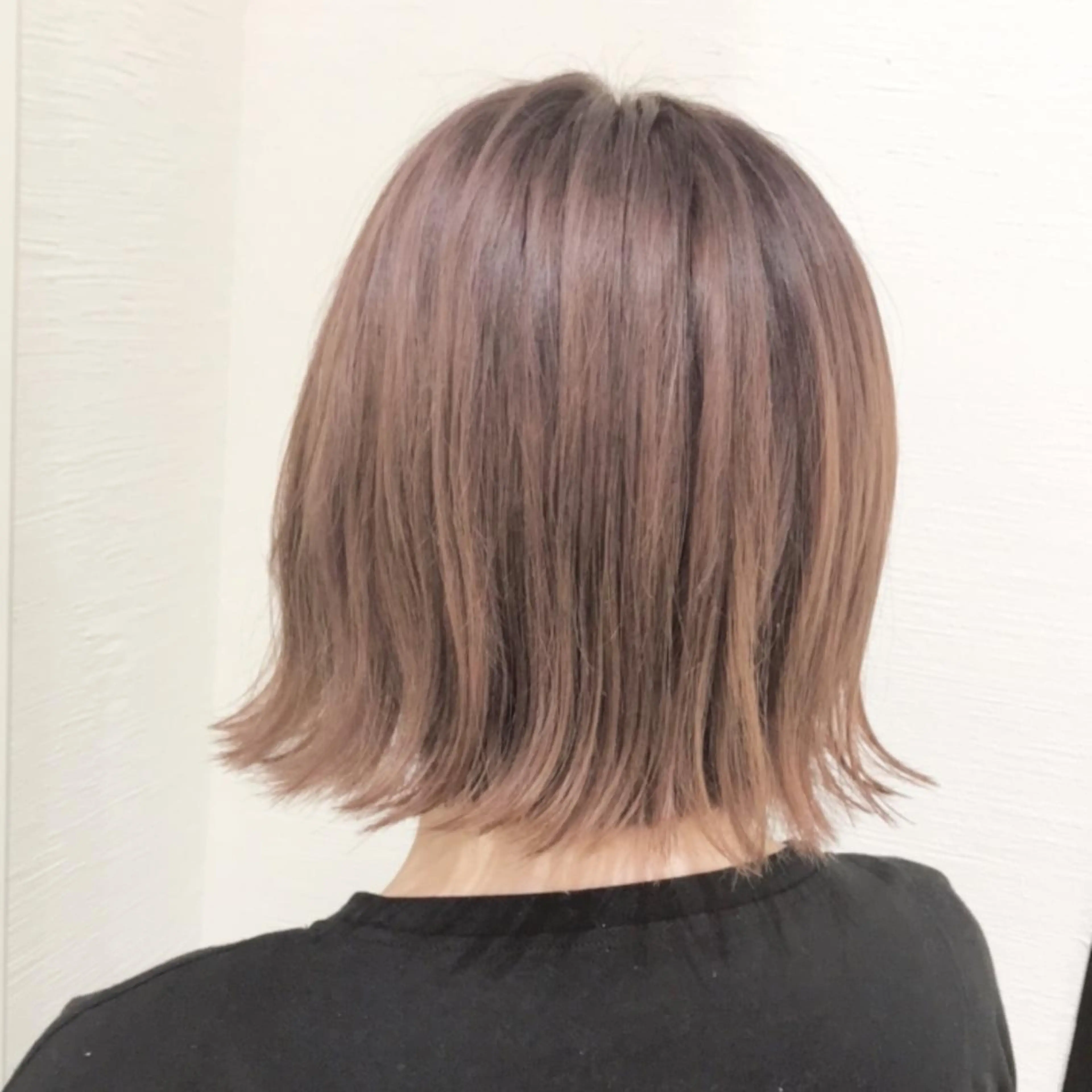 ショート 岸川 恭子のヘアスタイル