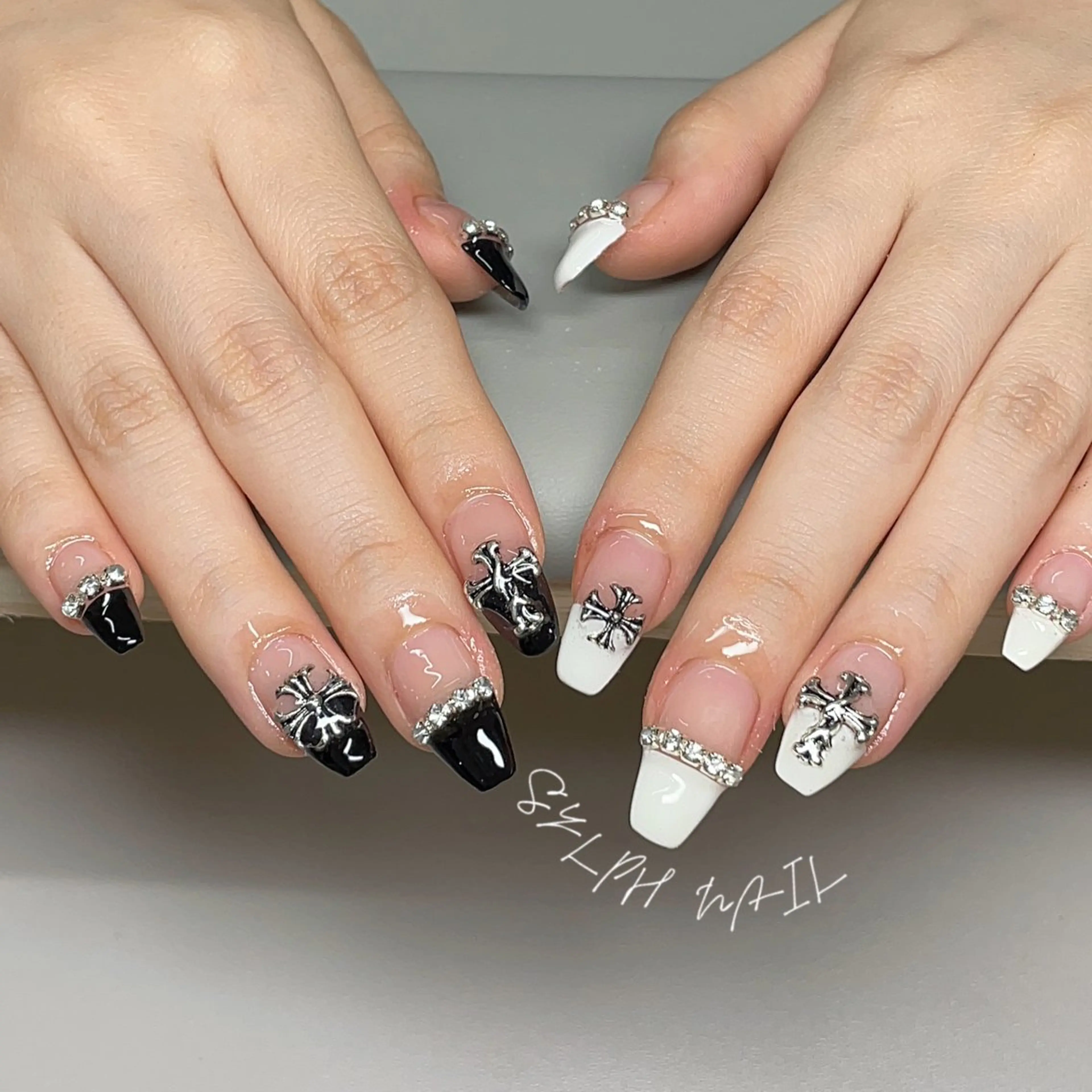 ネイル ハンドネイル Trend Nail シルフのネイルデザイン