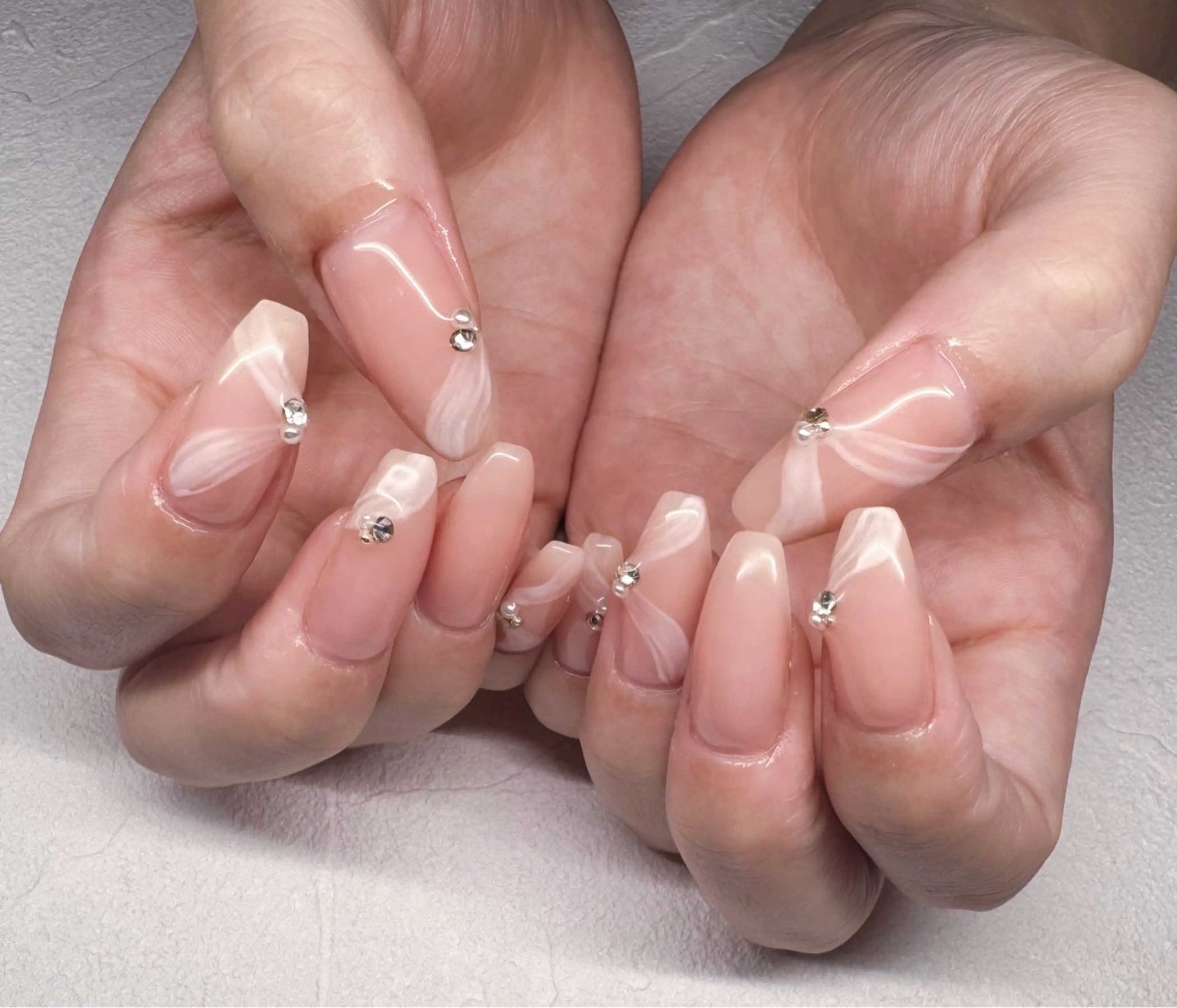 ネイル ハンドネイル R inのネイルデザイン