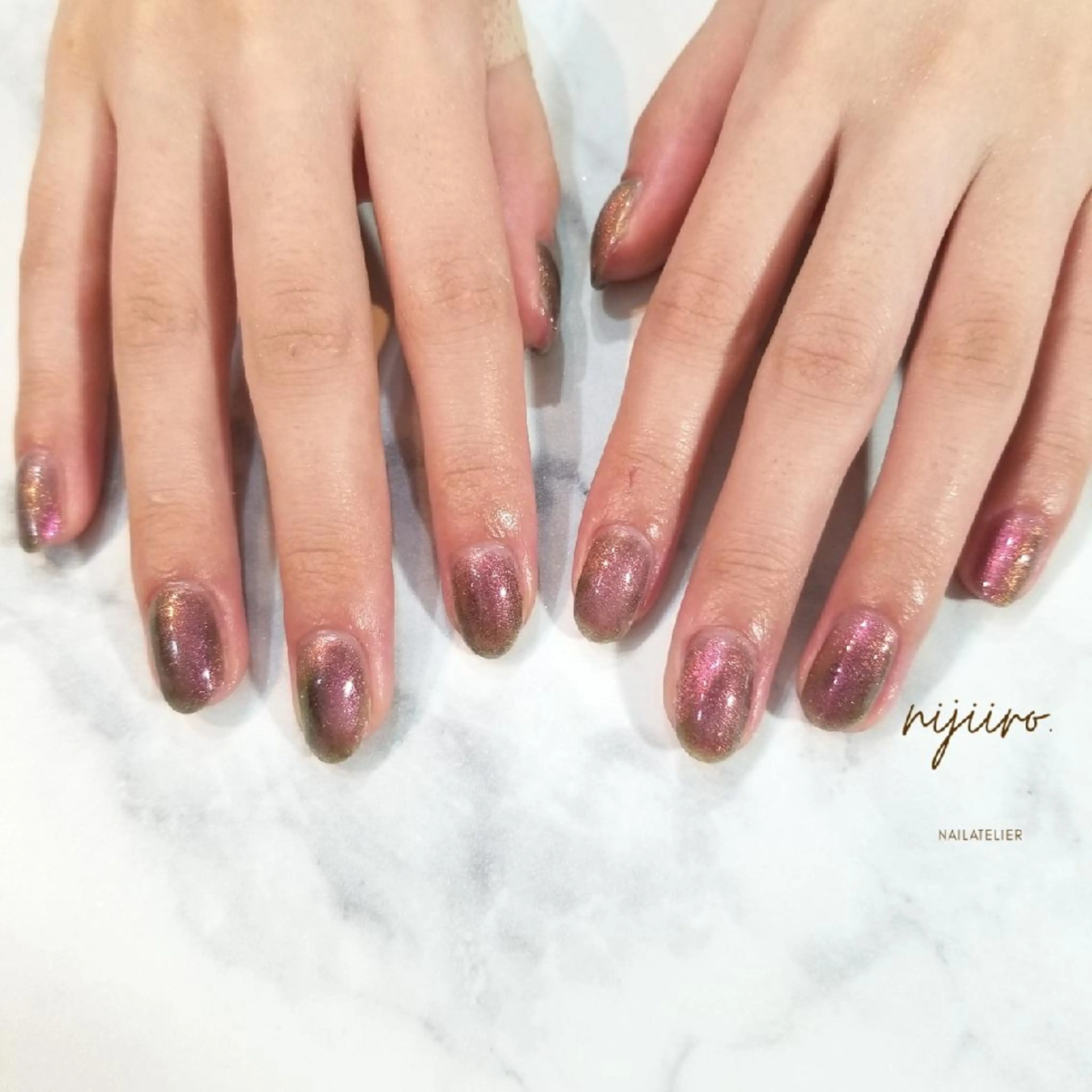 ネイル マグネットネイル ハンドネイル nailatelier nijiiro.所属・nijiiro🌈 サトウのネイルデザイン