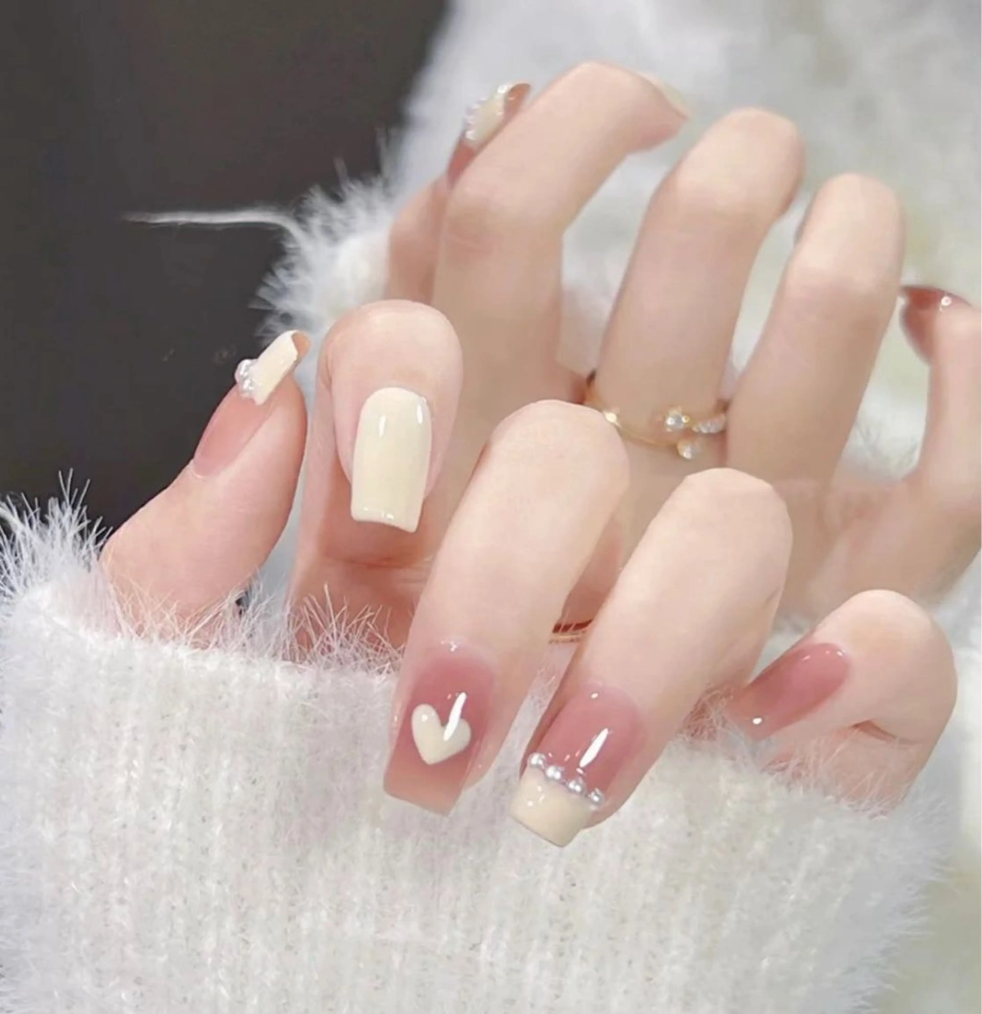 ネイル Dioneネイル リリのネイルデザイン