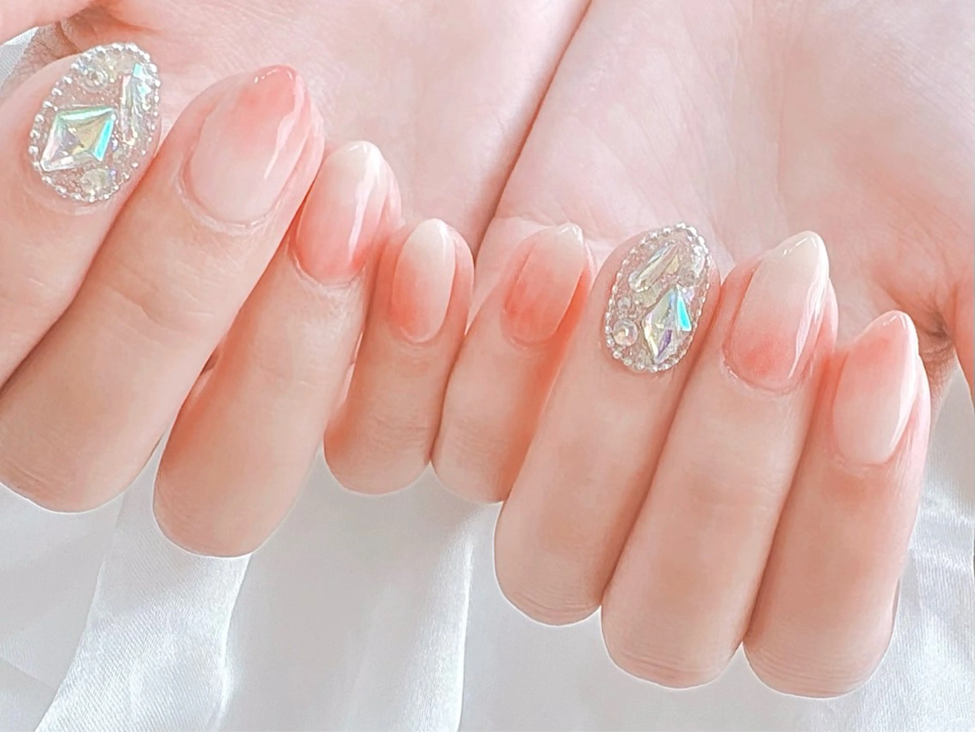 ネイル ハンドネイル ハンドケア Regene ARAKIのネイルデザイン