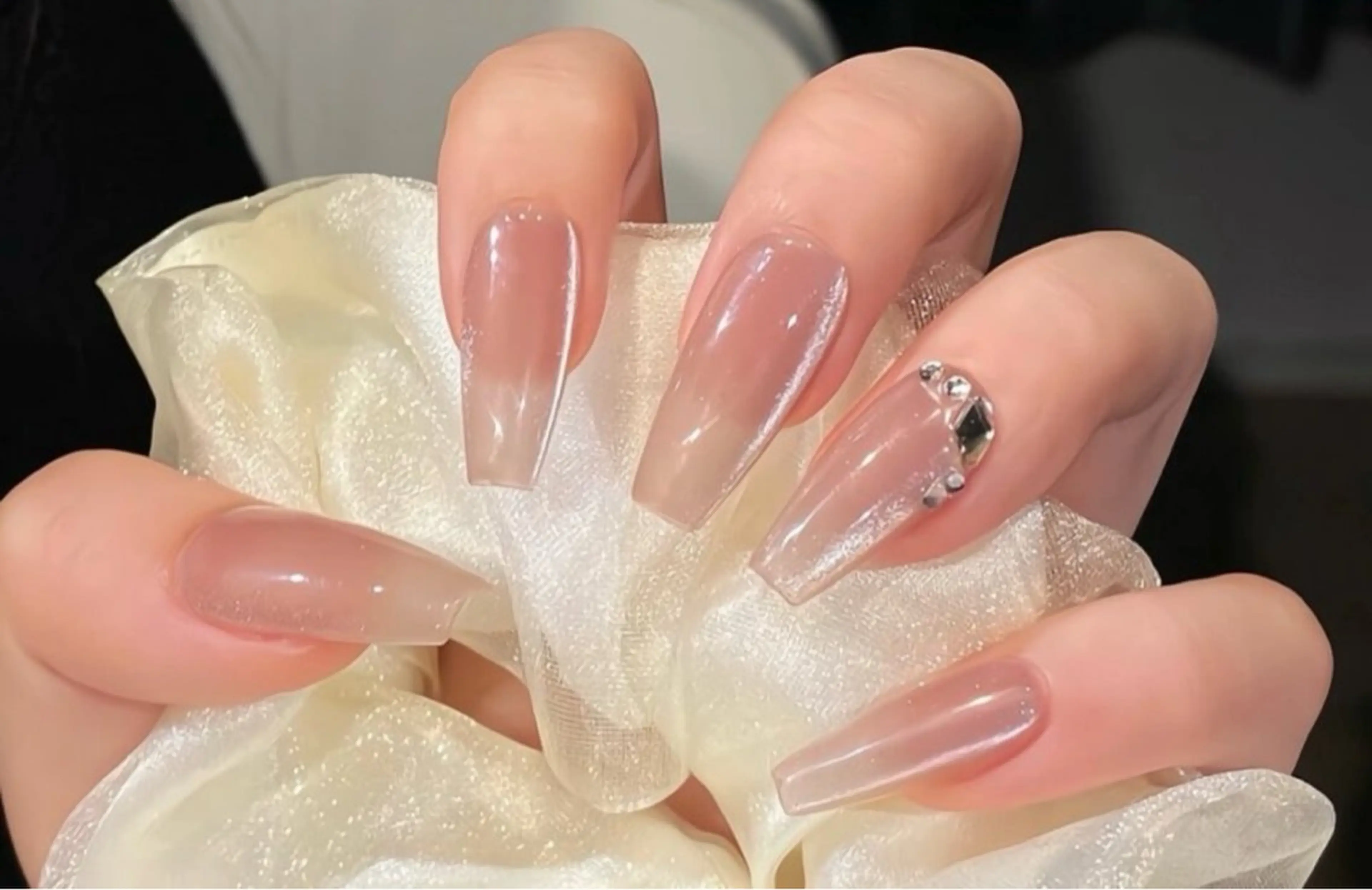 ネイル チークネイル 長さ出し フレンチネイル ガーリー 韓国ネイル sun nail池袋 モデル募集のネイルデザイン