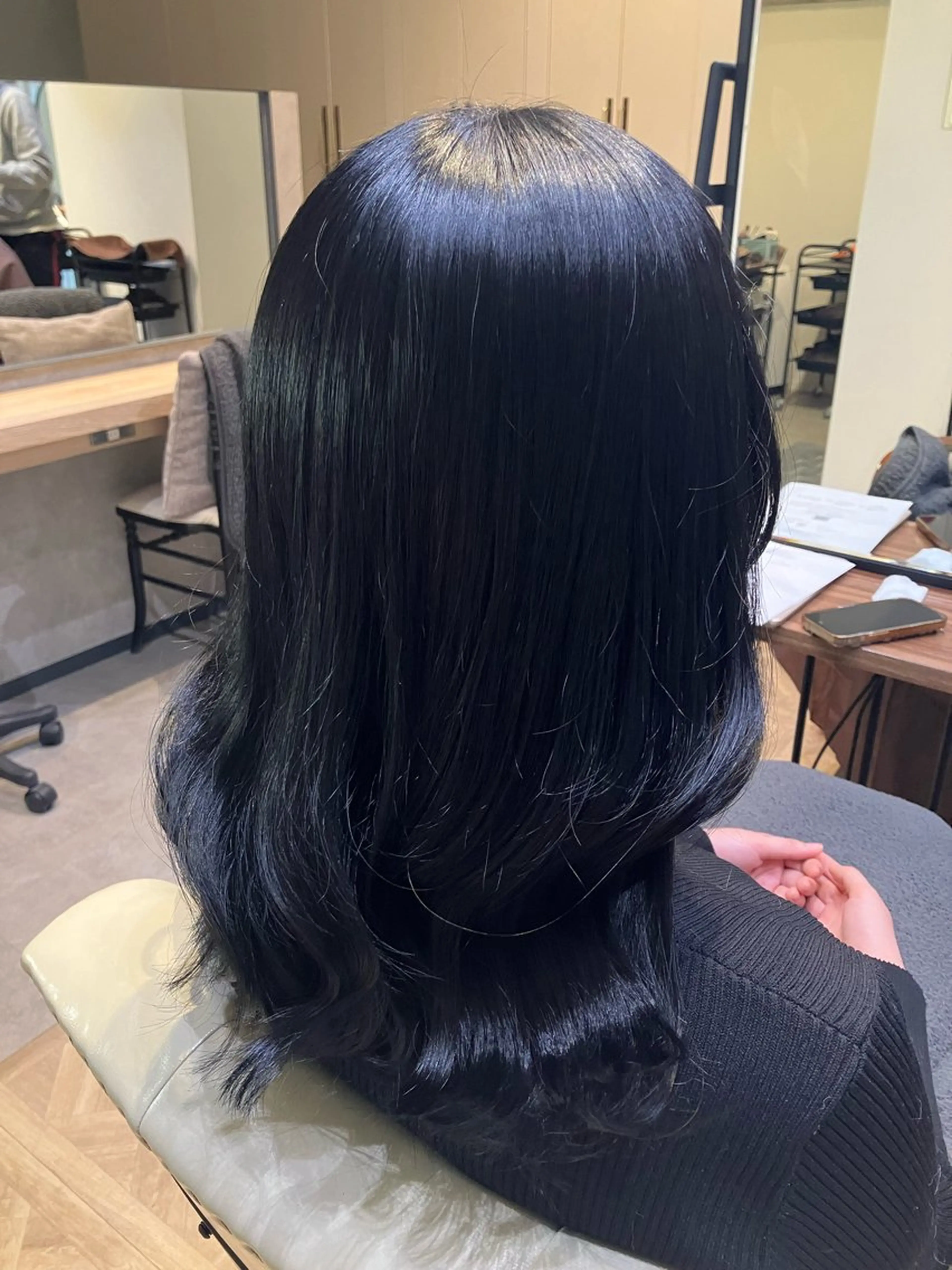 セミロング 及川まき 　オリーブ グレージュカラー♪のヘアスタイル