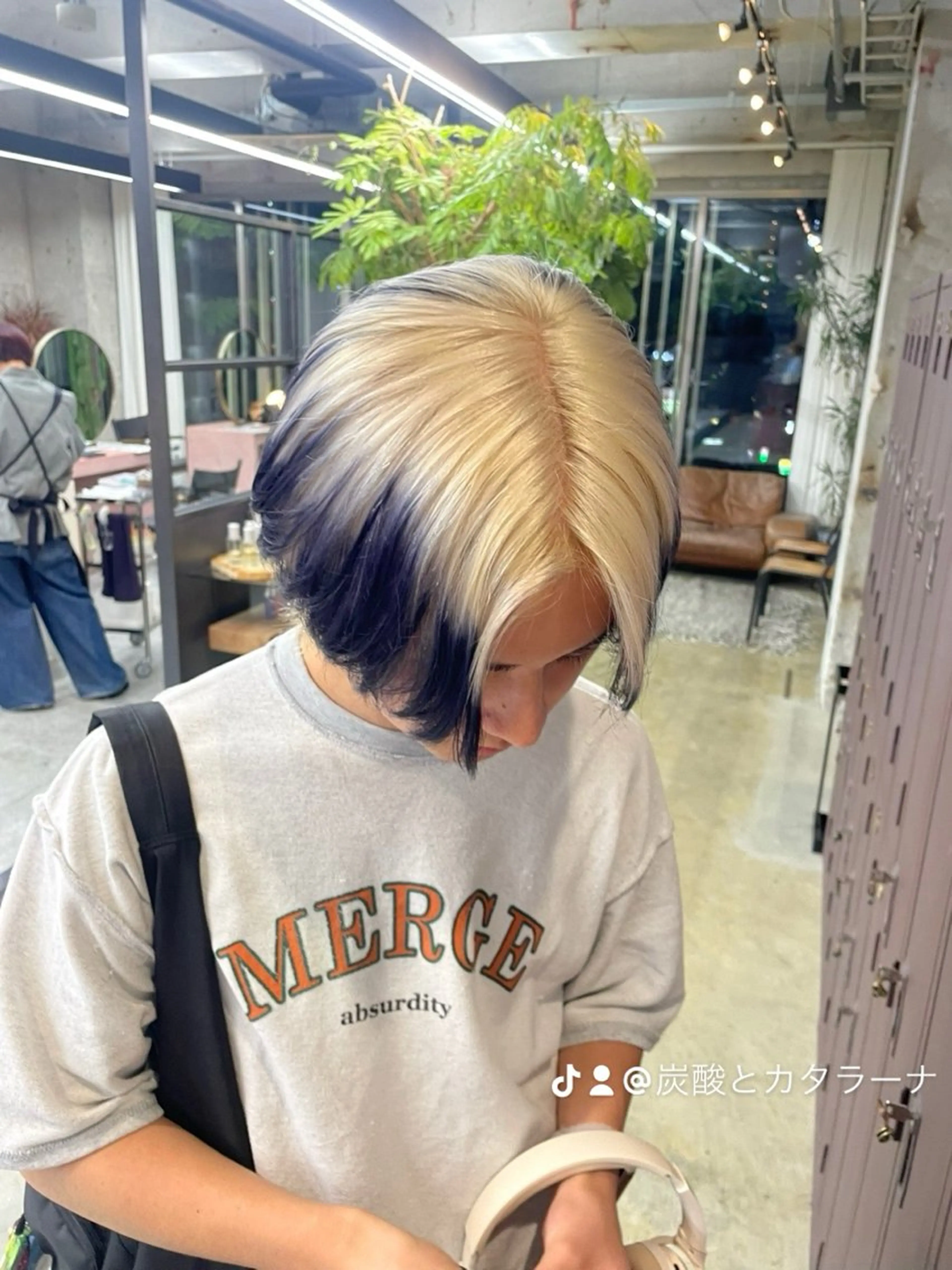 ショート カット ヘアカラー トリートメント 鈴木瑛里／ブロンド ベージュ／男女のヘアスタイル