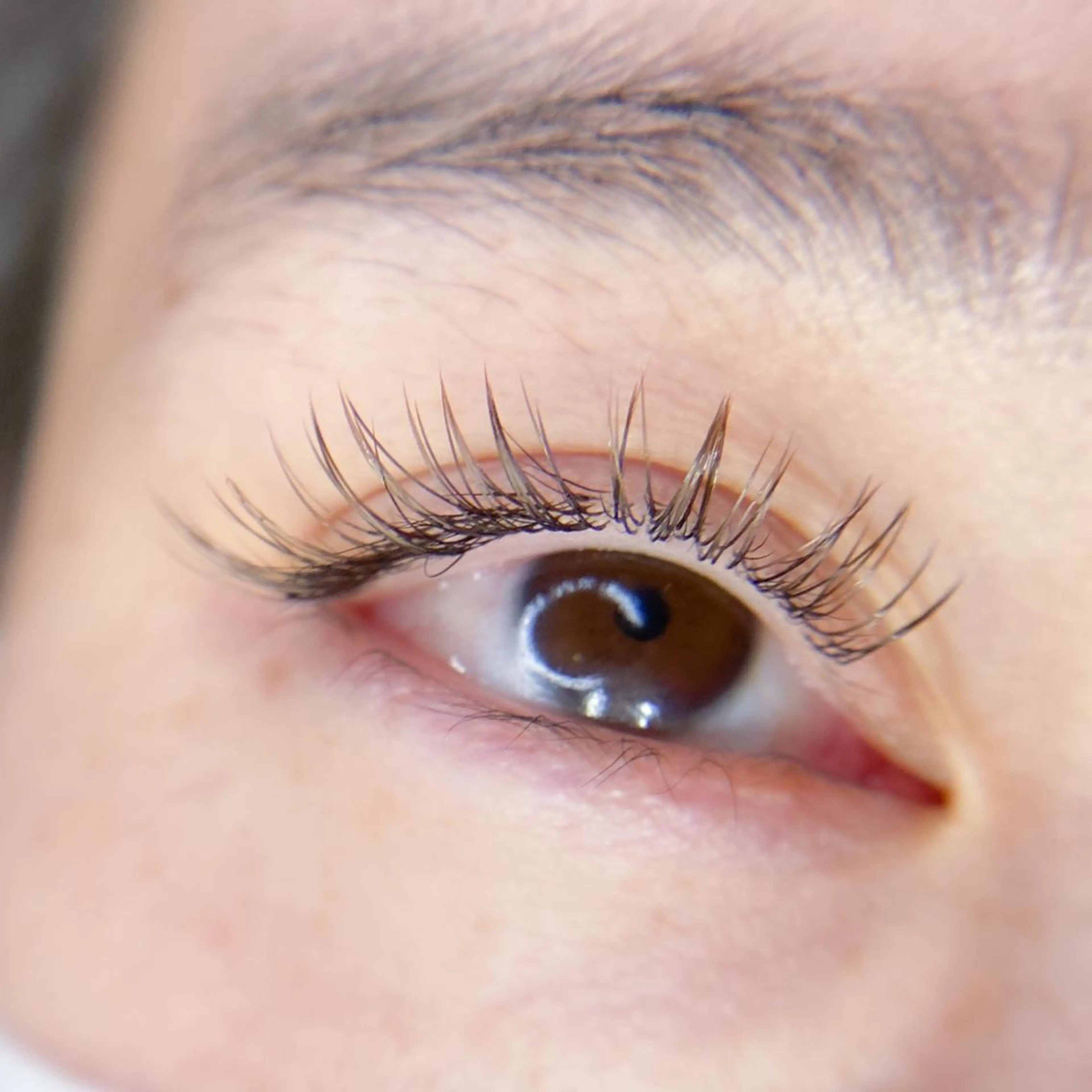 マツエク・マツパ カラーマツエク une 石橋阪大前・ 箕面・池田・蛍池のマツエク・マツパデザイン