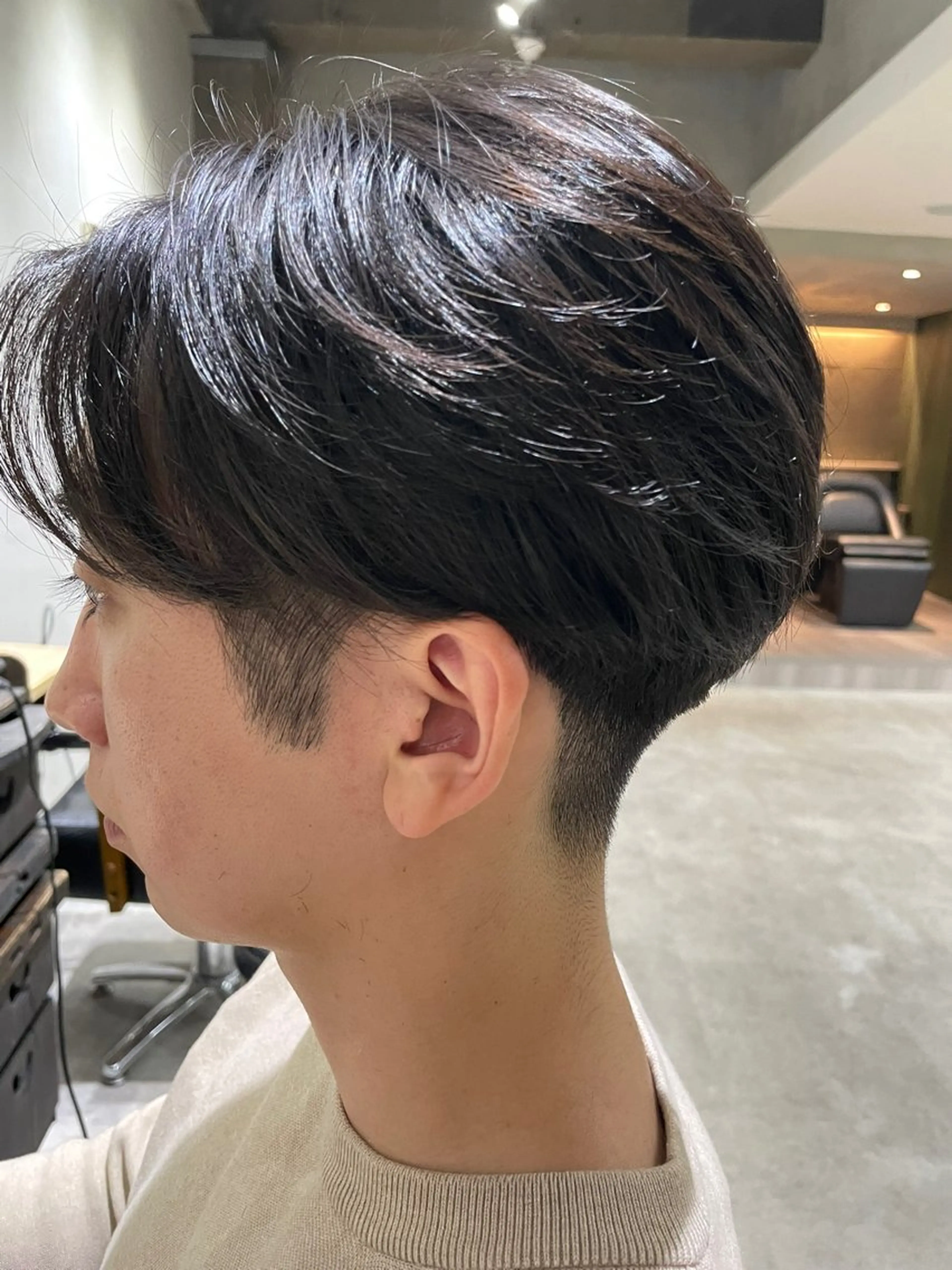 ショート メンズ 🌈透明感カラー 韓国 ミライ🇰🇷のヘアスタイル