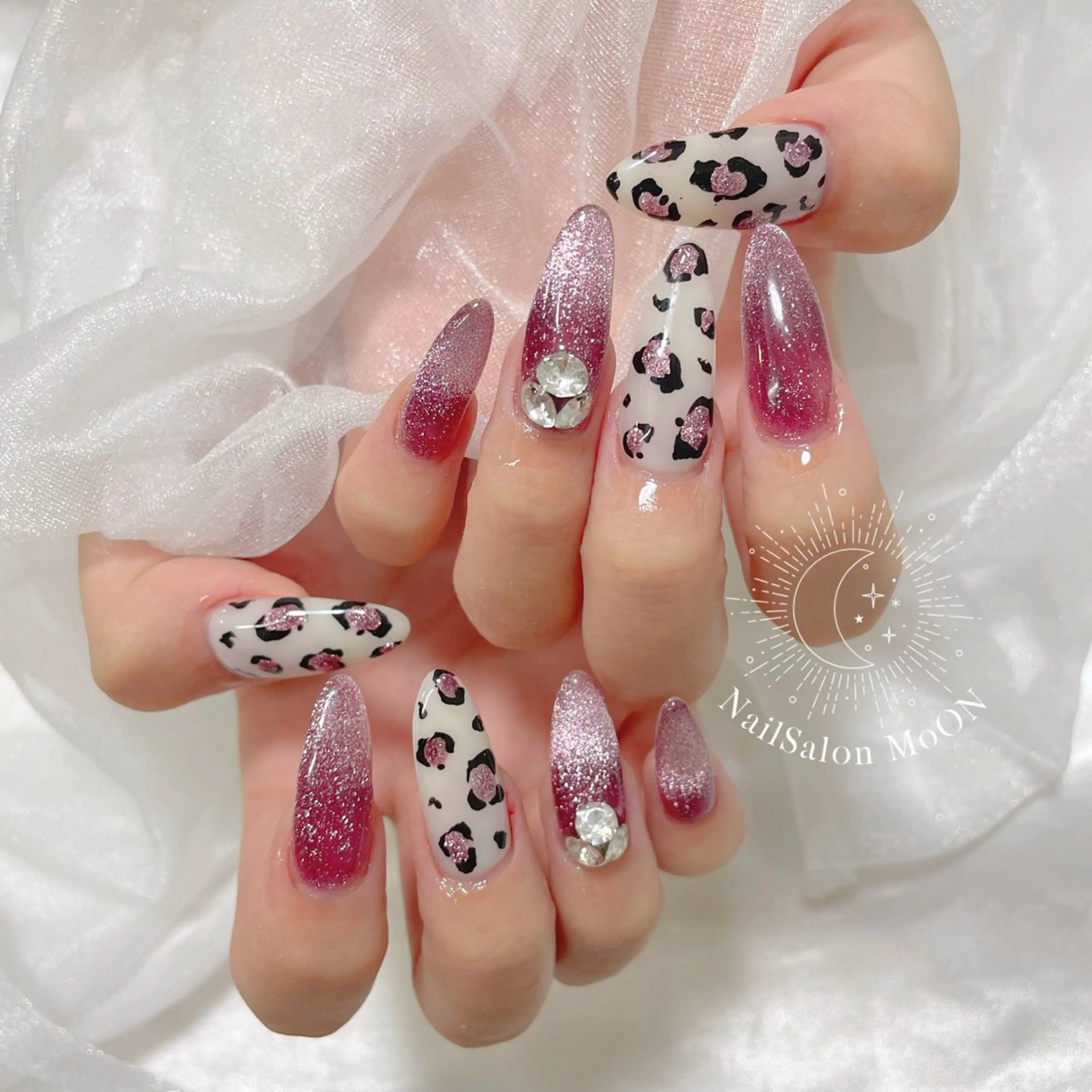 ネイル フラッシュネイル マグネットネイル ハンドネイル ハンドケア MoON...❤︎ MeGuのネイルデザイン