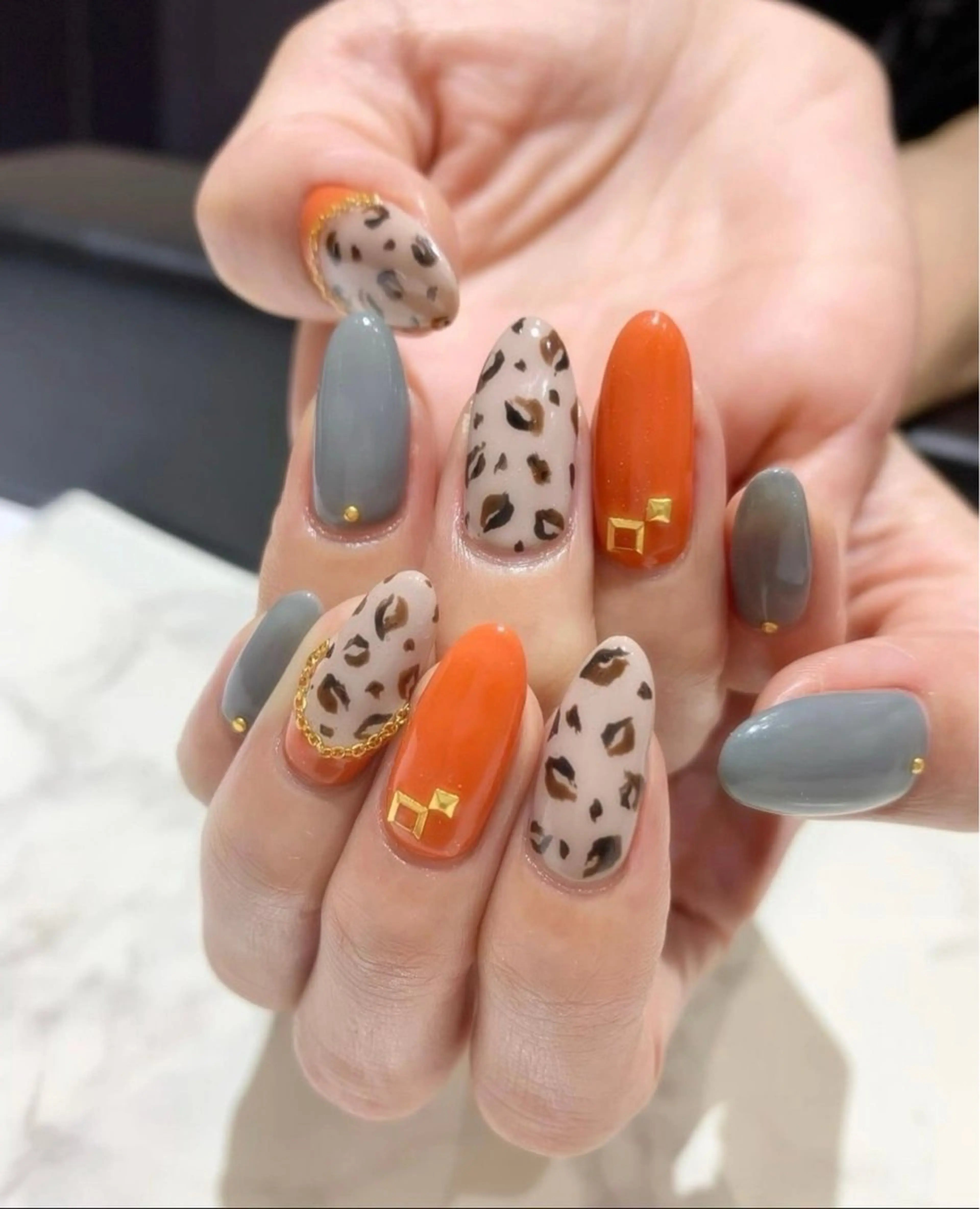 ネイル クレセントアイ MIUのネイルデザイン