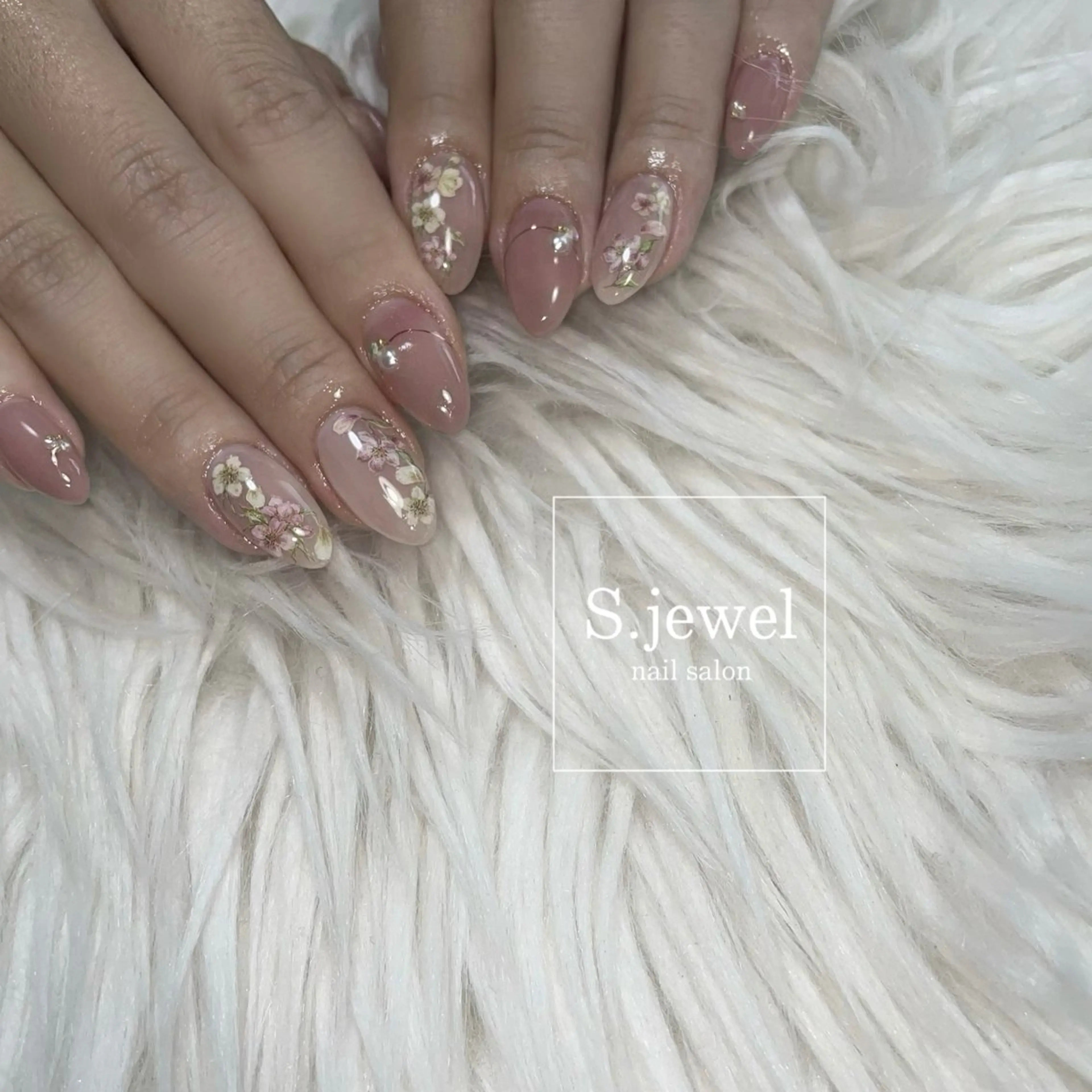 ネイル S♡JEWEL所属・S. JEWELのネイルデザイン