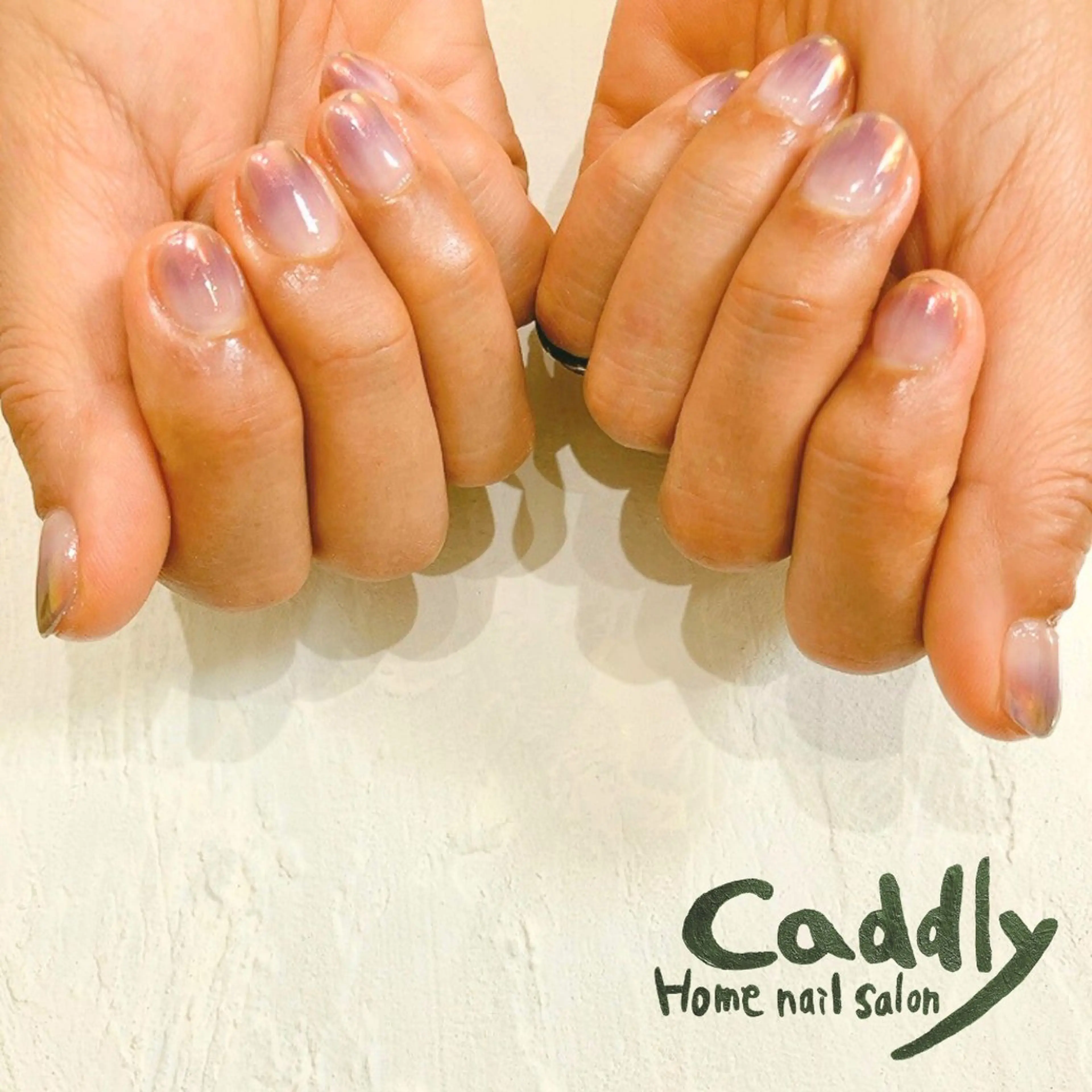 ショート caddly naoのネイルデザイン
