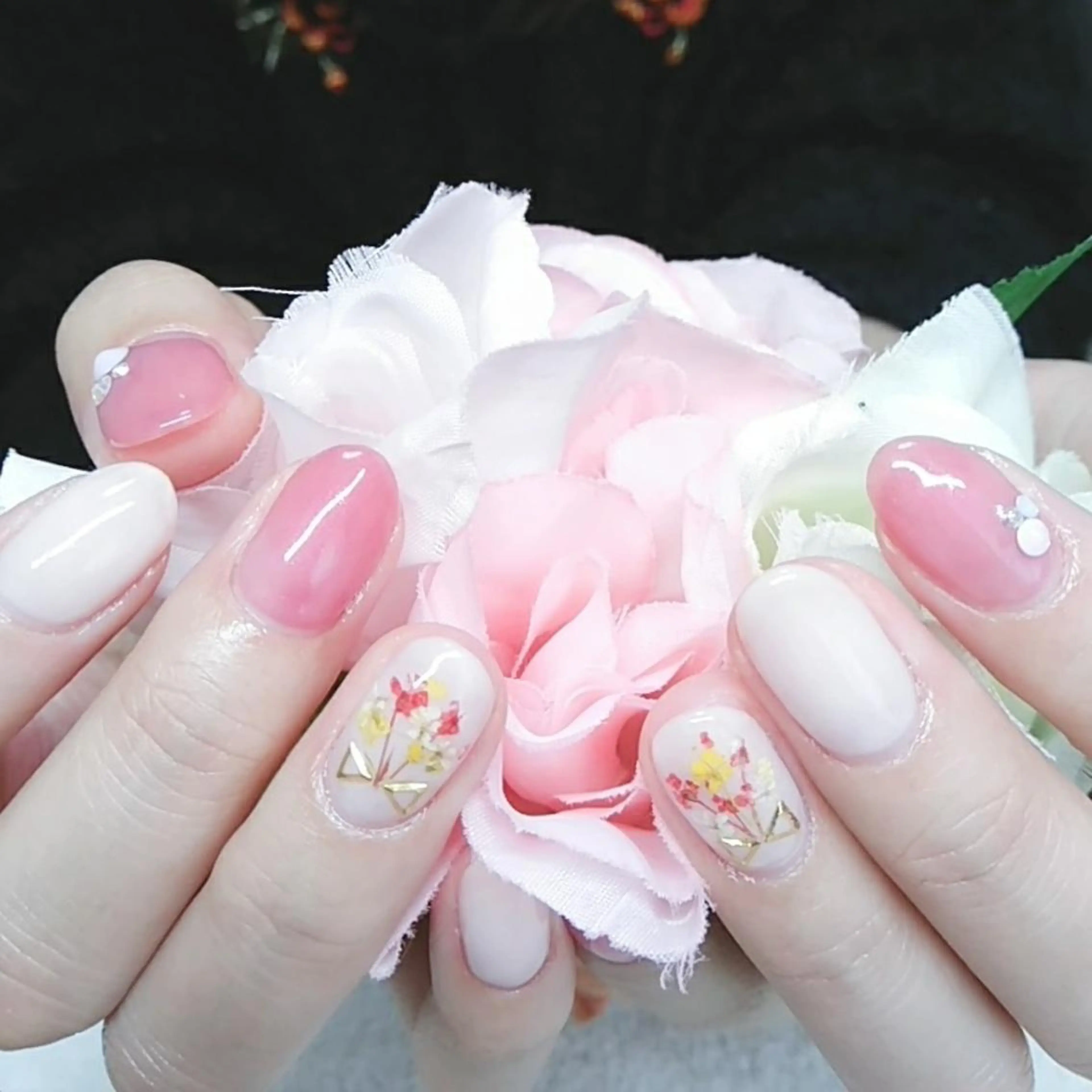 ネイル 柴崎 美幸のネイルデザイン