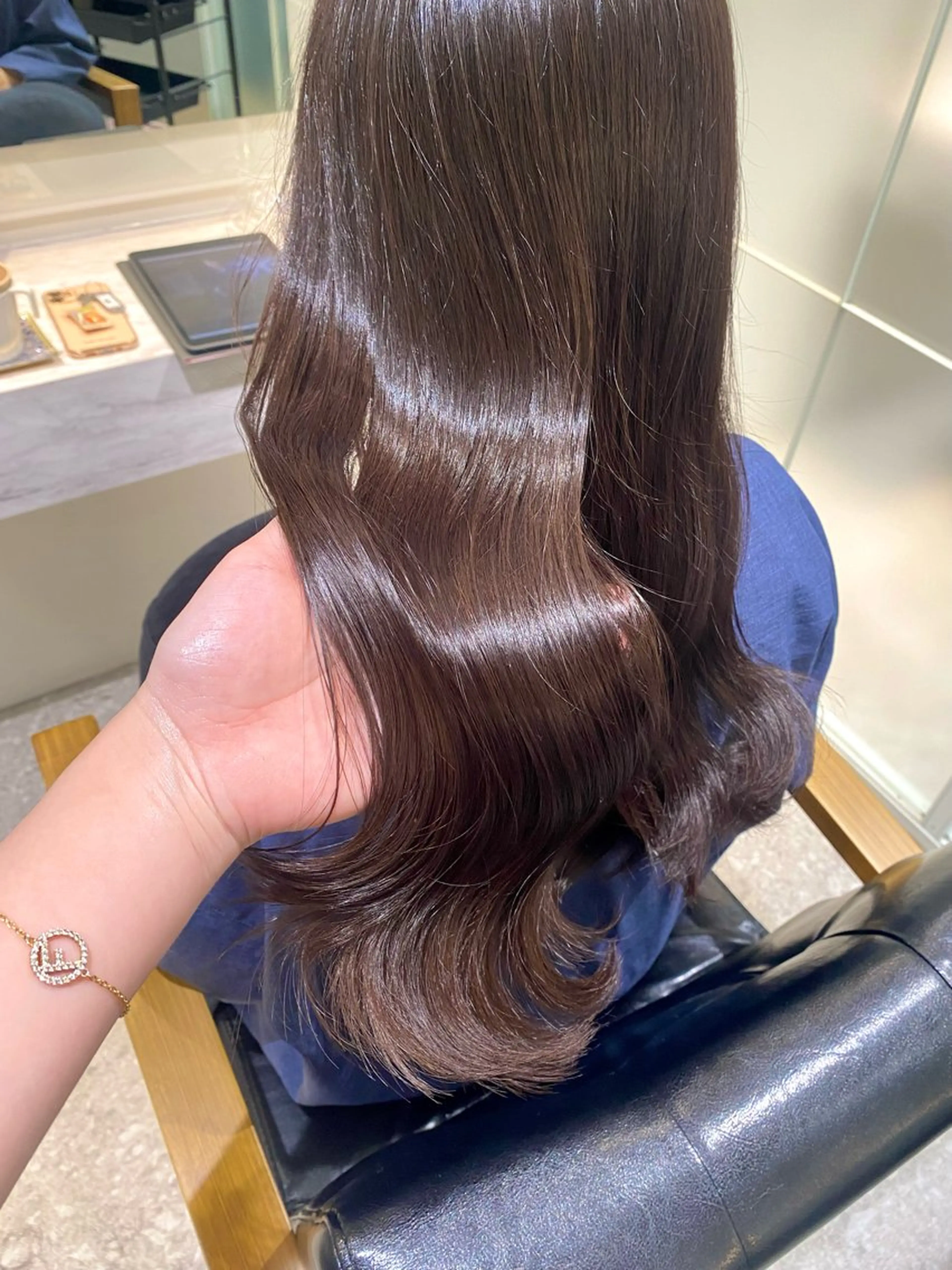 U24 👩🎓【ミニモ学割】 カット+艶カラーの写真