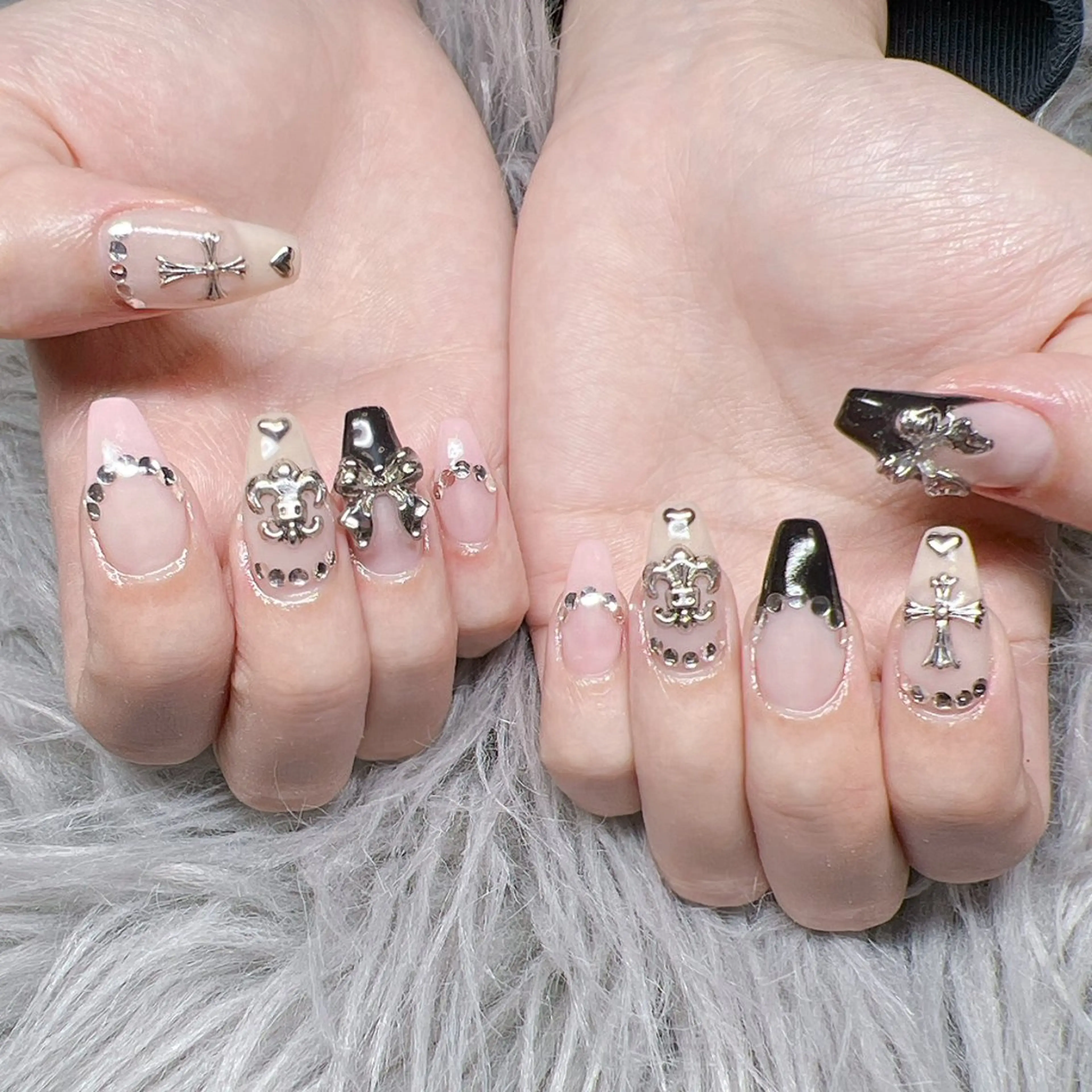 ネイル 個室ネイルサロンDolly  Girl〜ドーリーガール〜所属・DollyGirl KYOKOのネイルデザイン