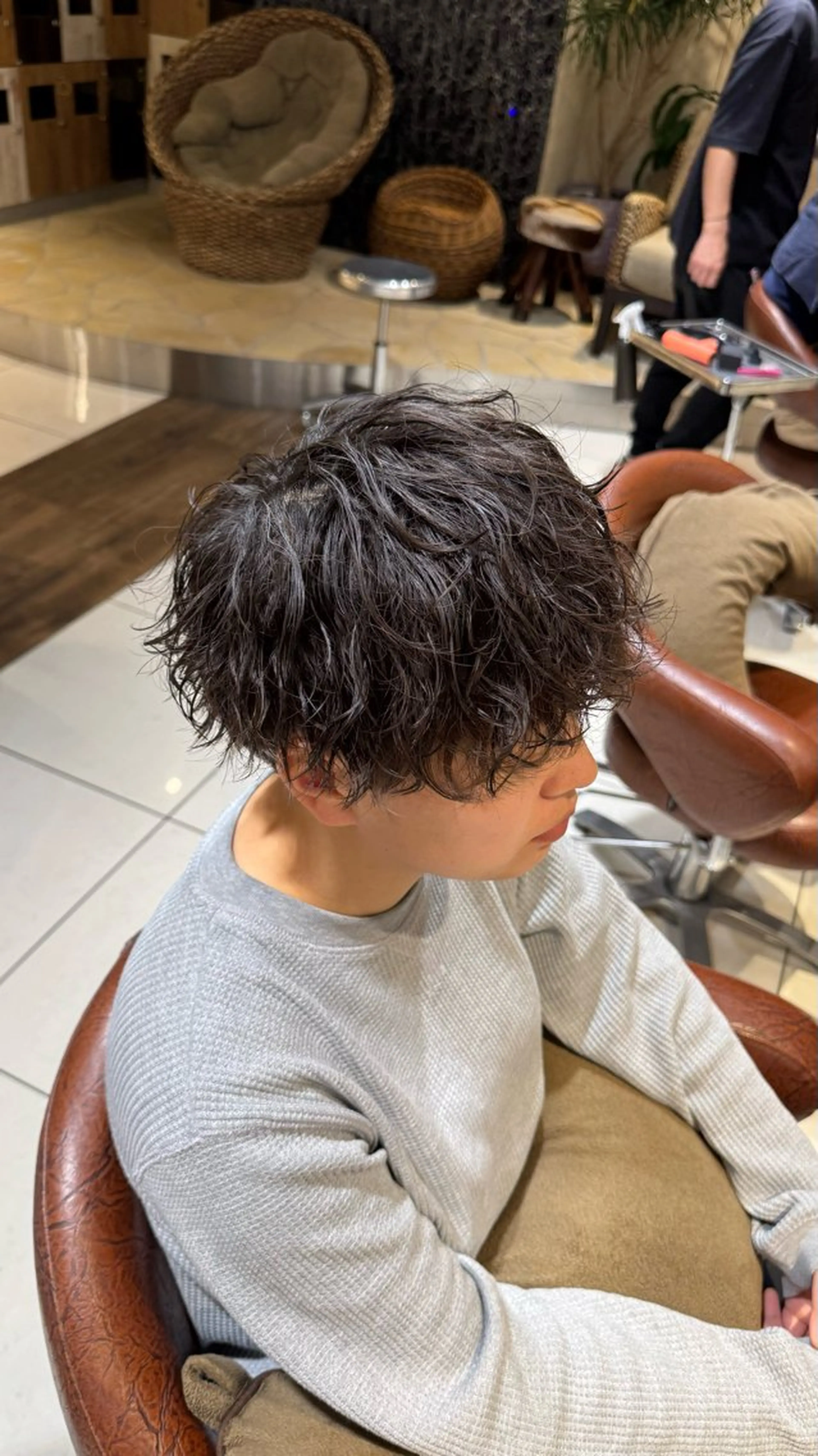 ショート カラー パーマ ヘアアレンジ メンズ カット パーマ シャドウパーマ 石見のヘアスタイル