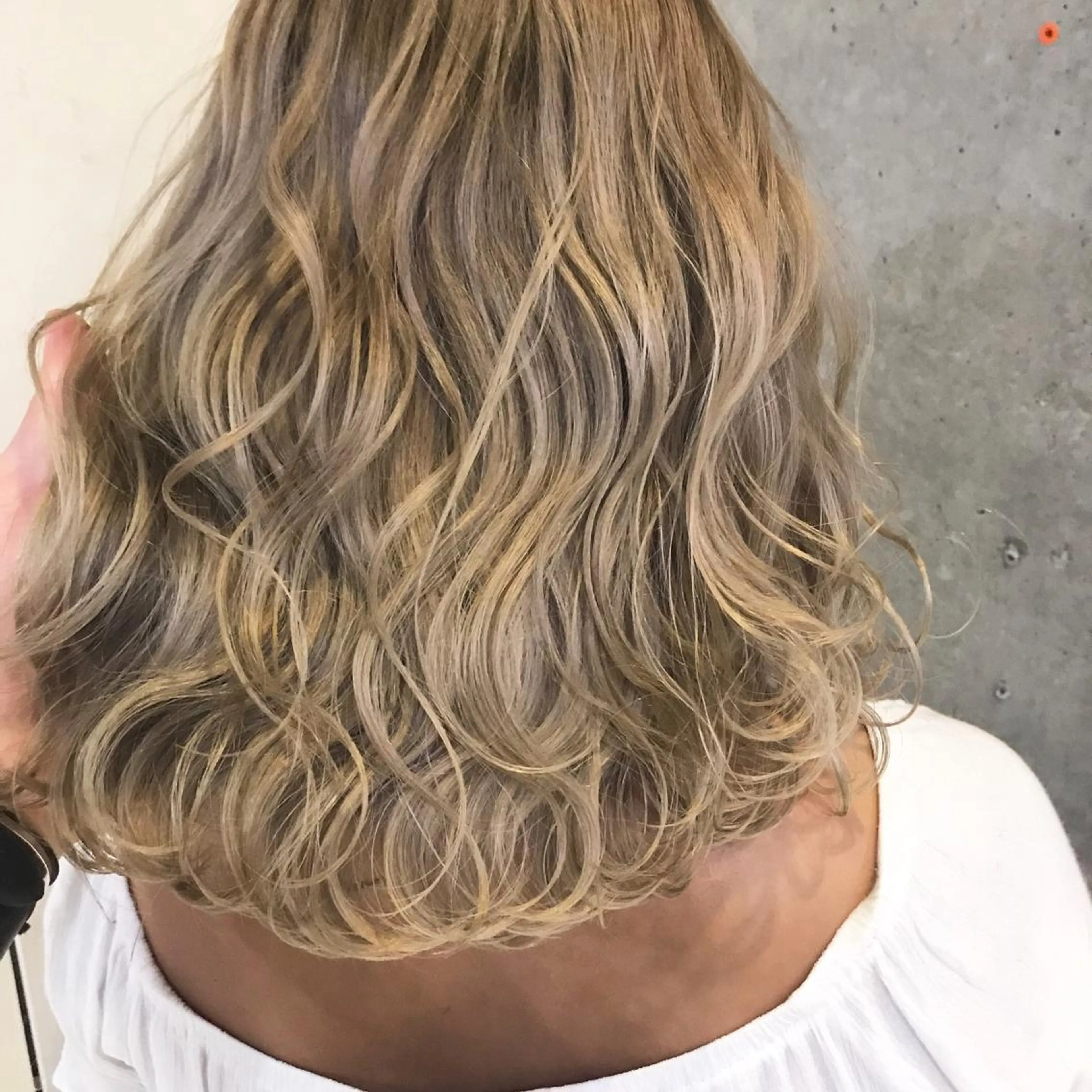 ミディアム カラー ヘアカラー トリートメント 北千住でカラーNo1 高橋優輔のヘアスタイル