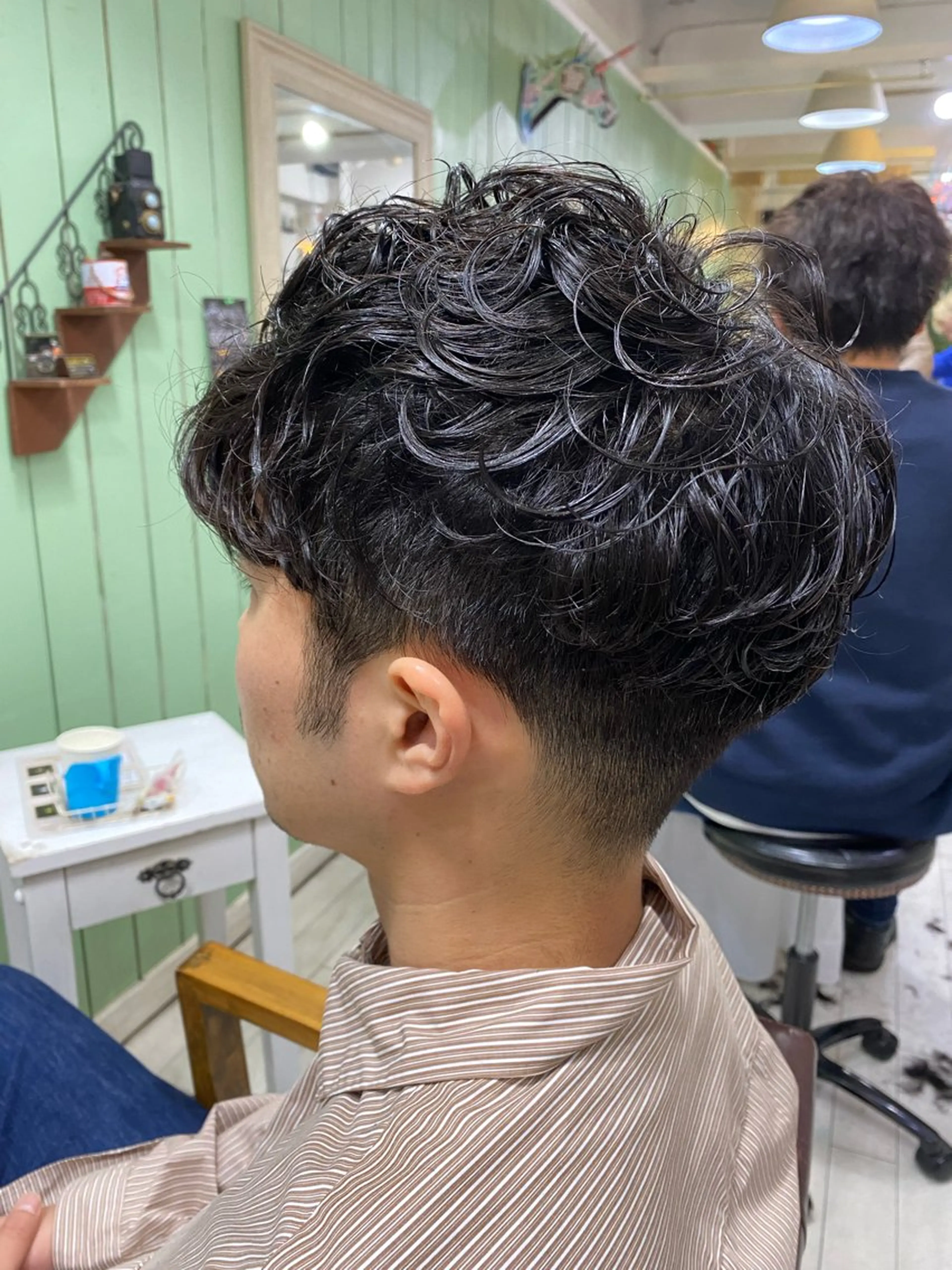 パーマ メンズ 🩶西 雪乃/透明感 くすみカラー🫧のヘアスタイル