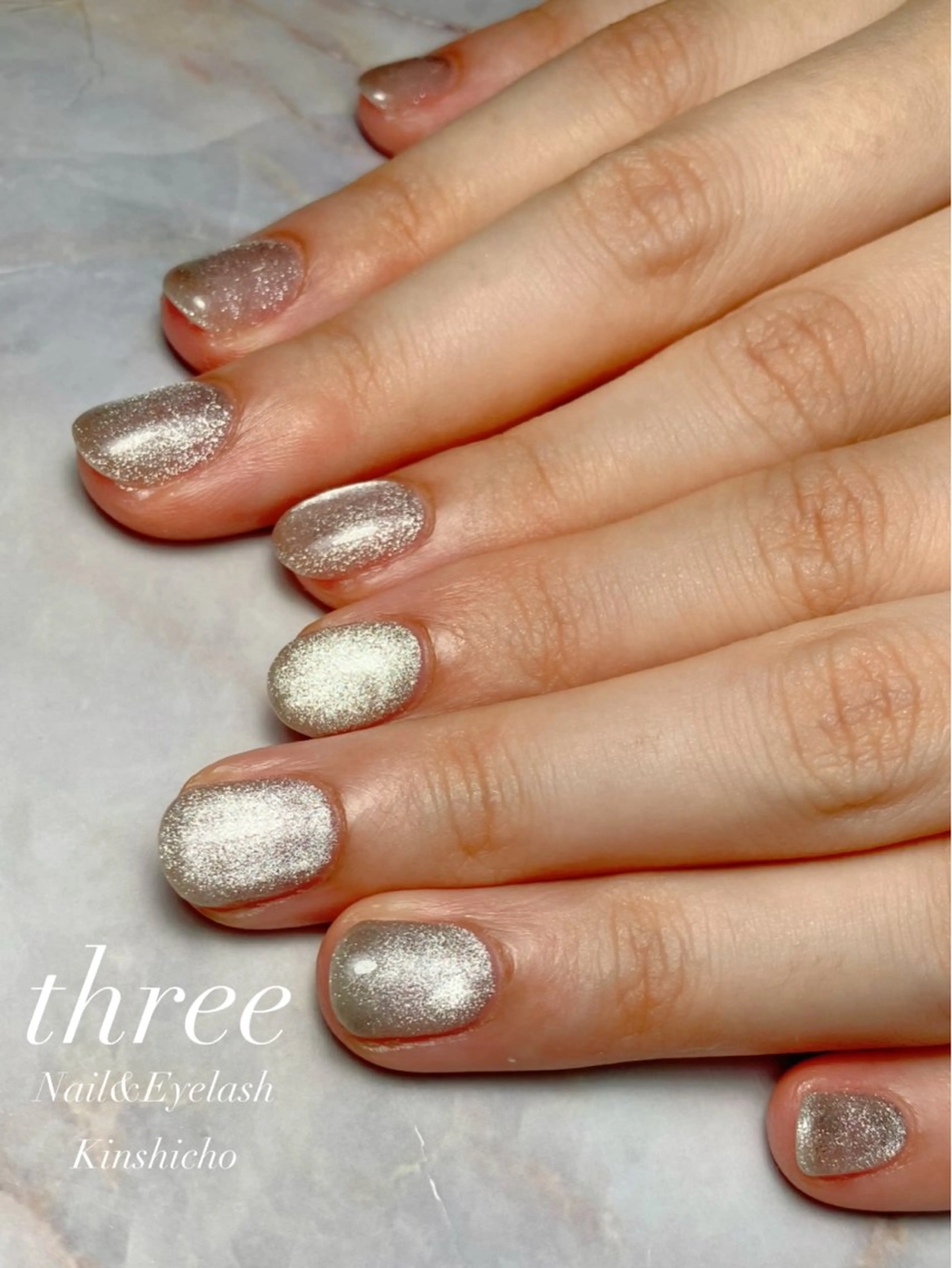 ネイル 氷ネイル・うるうるネイル キラキラネイル マグネットネイル three Nail&Eyeのネイルデザイン