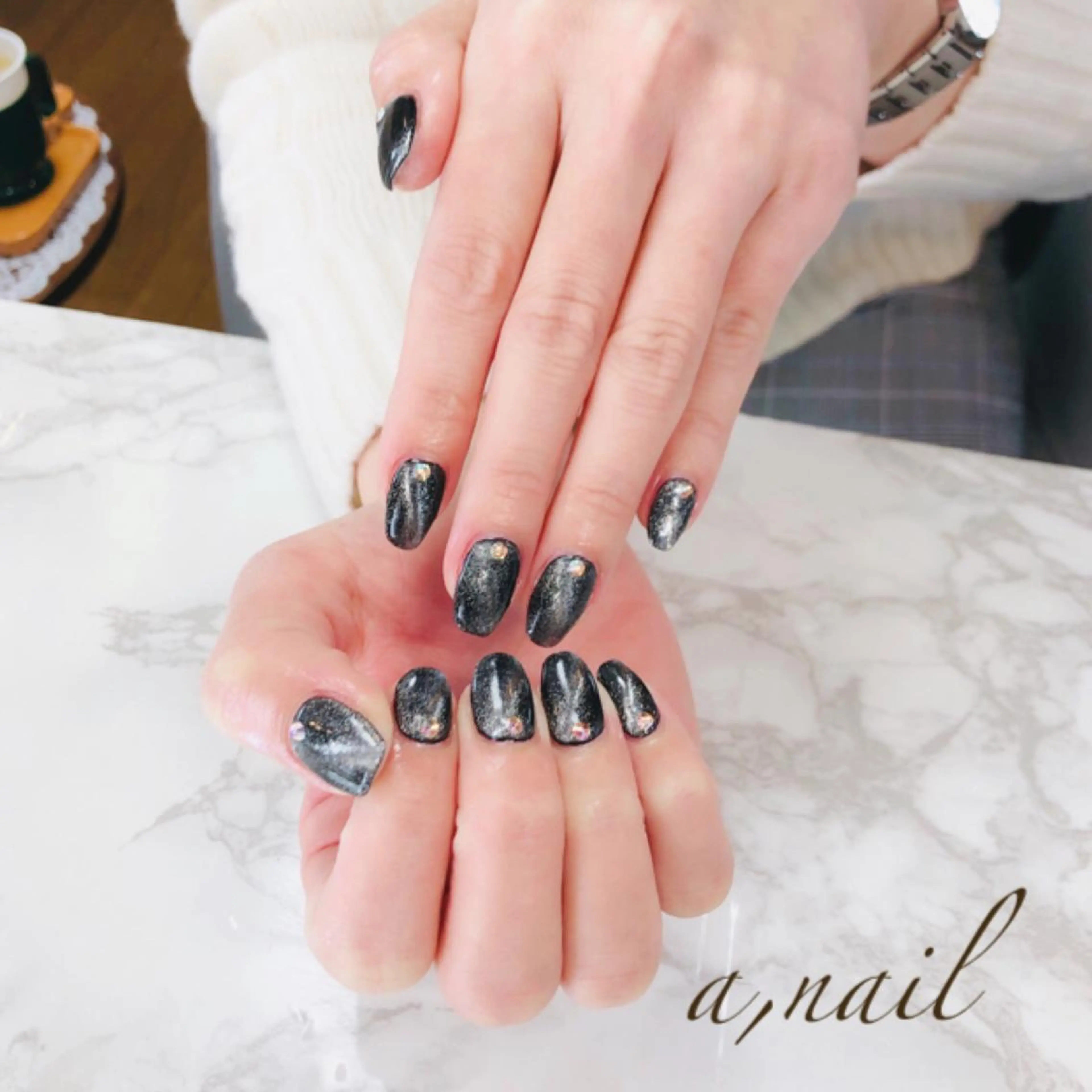 ネイル フットネイル ラメ(グリッター) マグネットネイル ニュアンスネイル オフィスネイル ハンドネイル ネイルサロン エーネイルのネイルデザイン