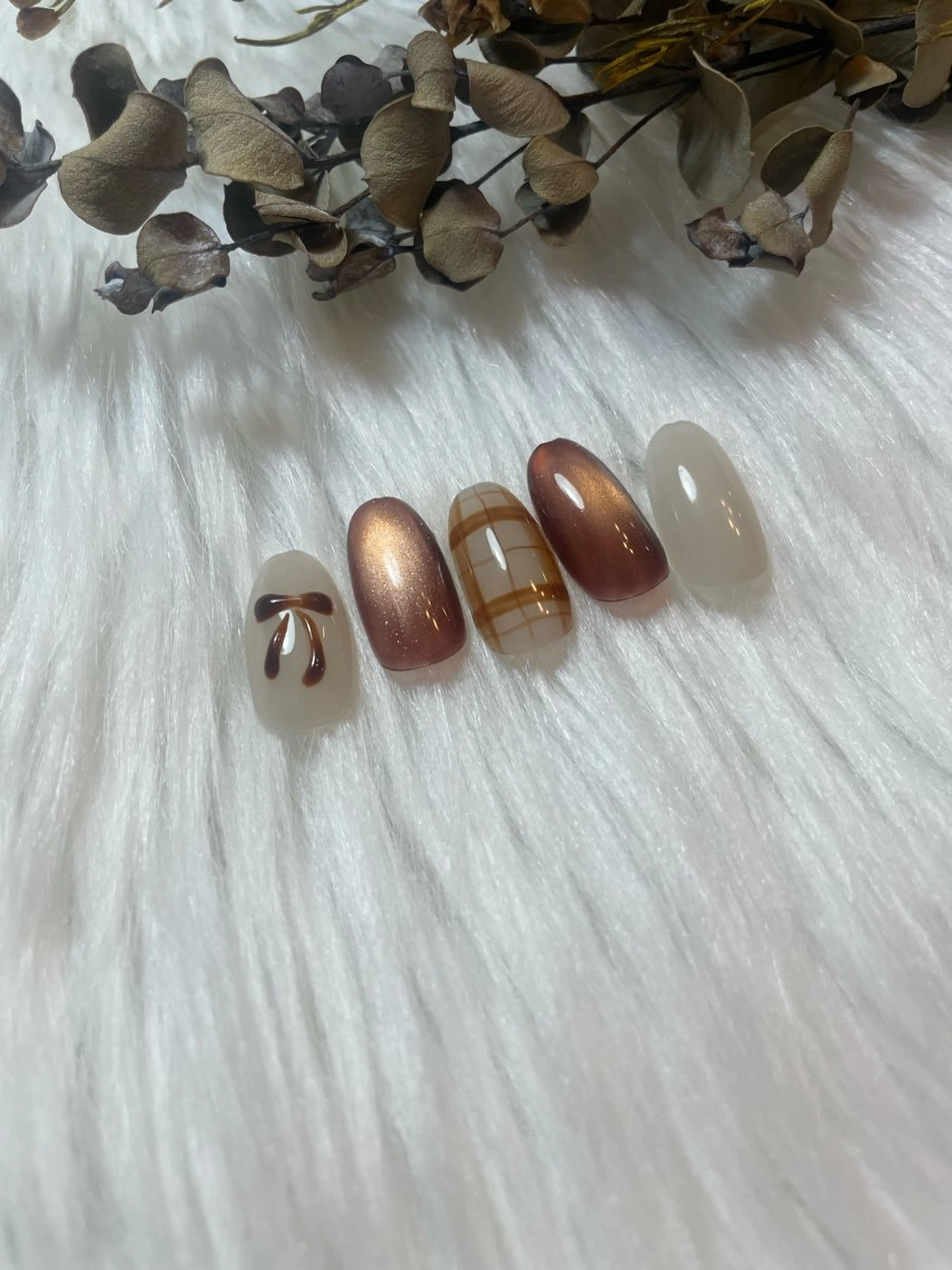 ネイル ブルー フレンチネイル キラキラネイル 韓国ネイル マグネットネイル ハンドネイル timtam --sakiのネイルデザイン